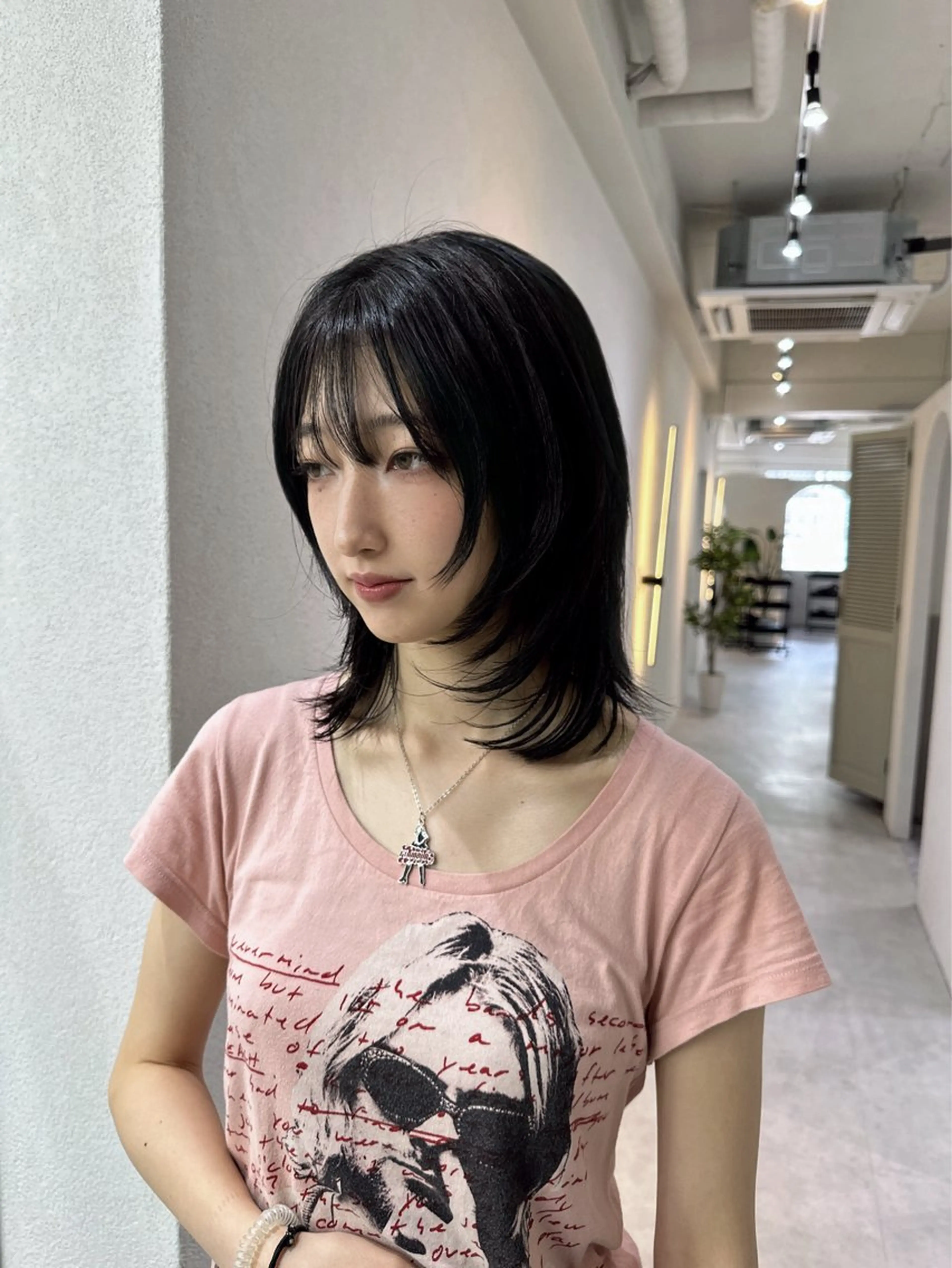 ミディアム 韓国レイヤー透明感 カラーヨウスケのヘアスタイル