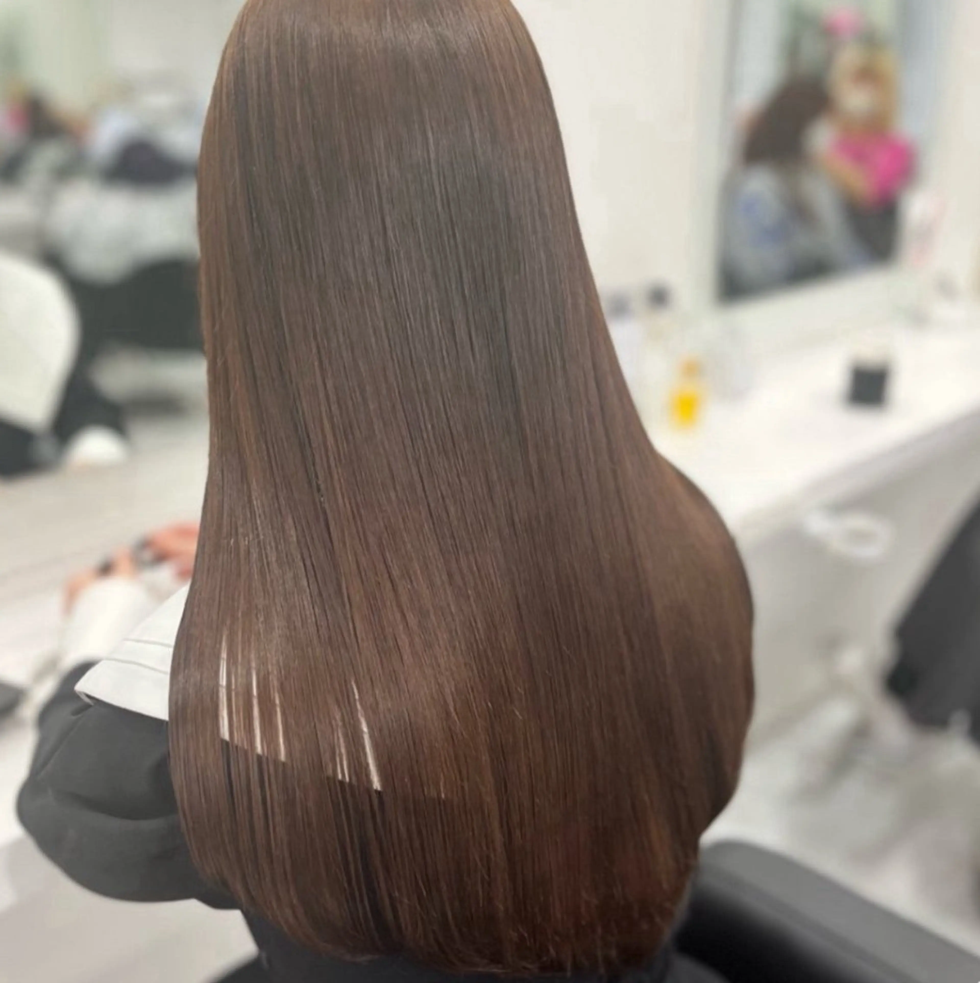 ロング カラー 🫧うる艶トレンド 🫧透明感カラーのヘアスタイル