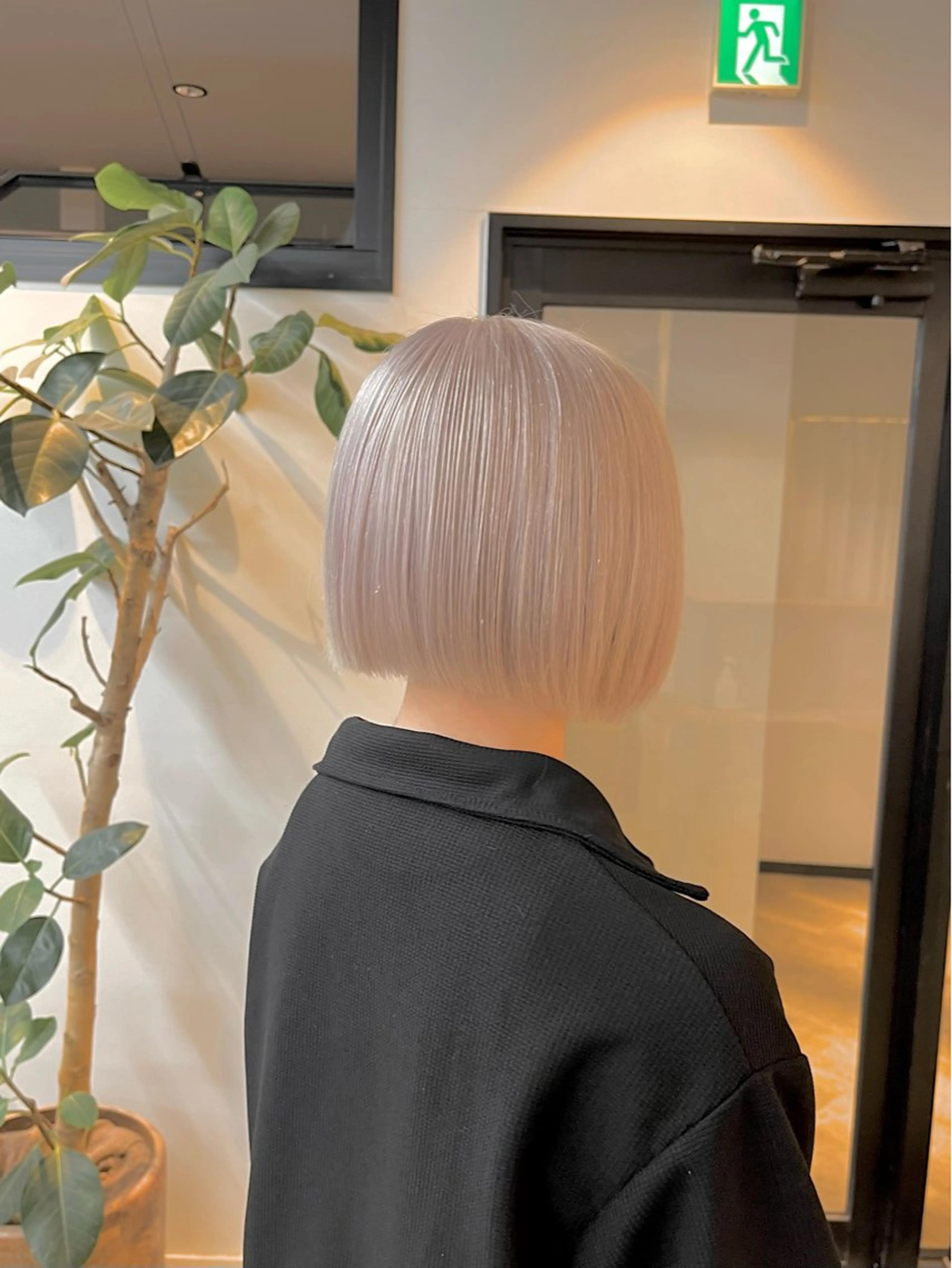 ショート カラー ヘアカラー ハイトーンカラ ー/小川のヘアスタイル