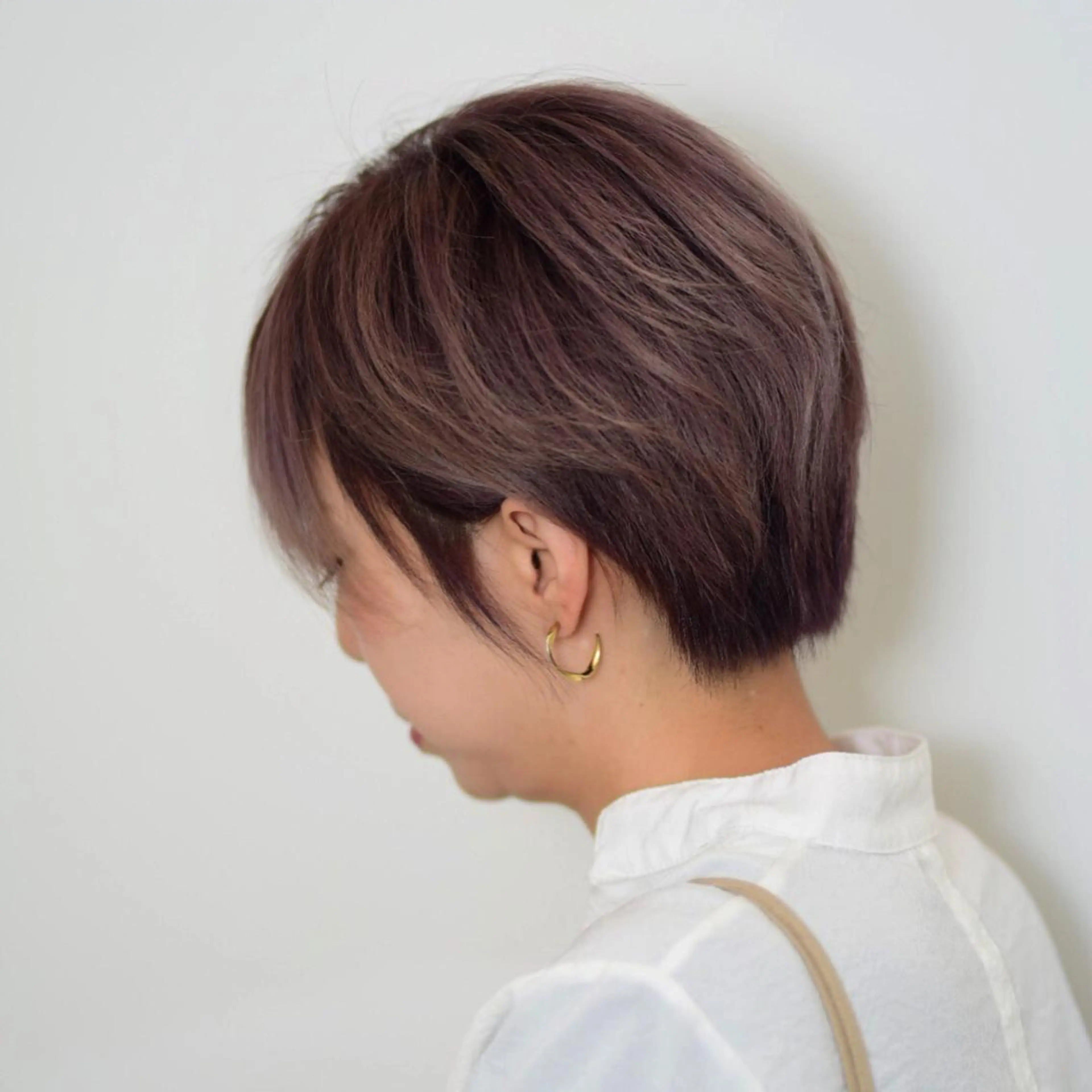 ショート カラー ベージュカラー ブリーチ ピンクカラー ピンクベージュ wカラー 指名No1かけるのヘアスタイル