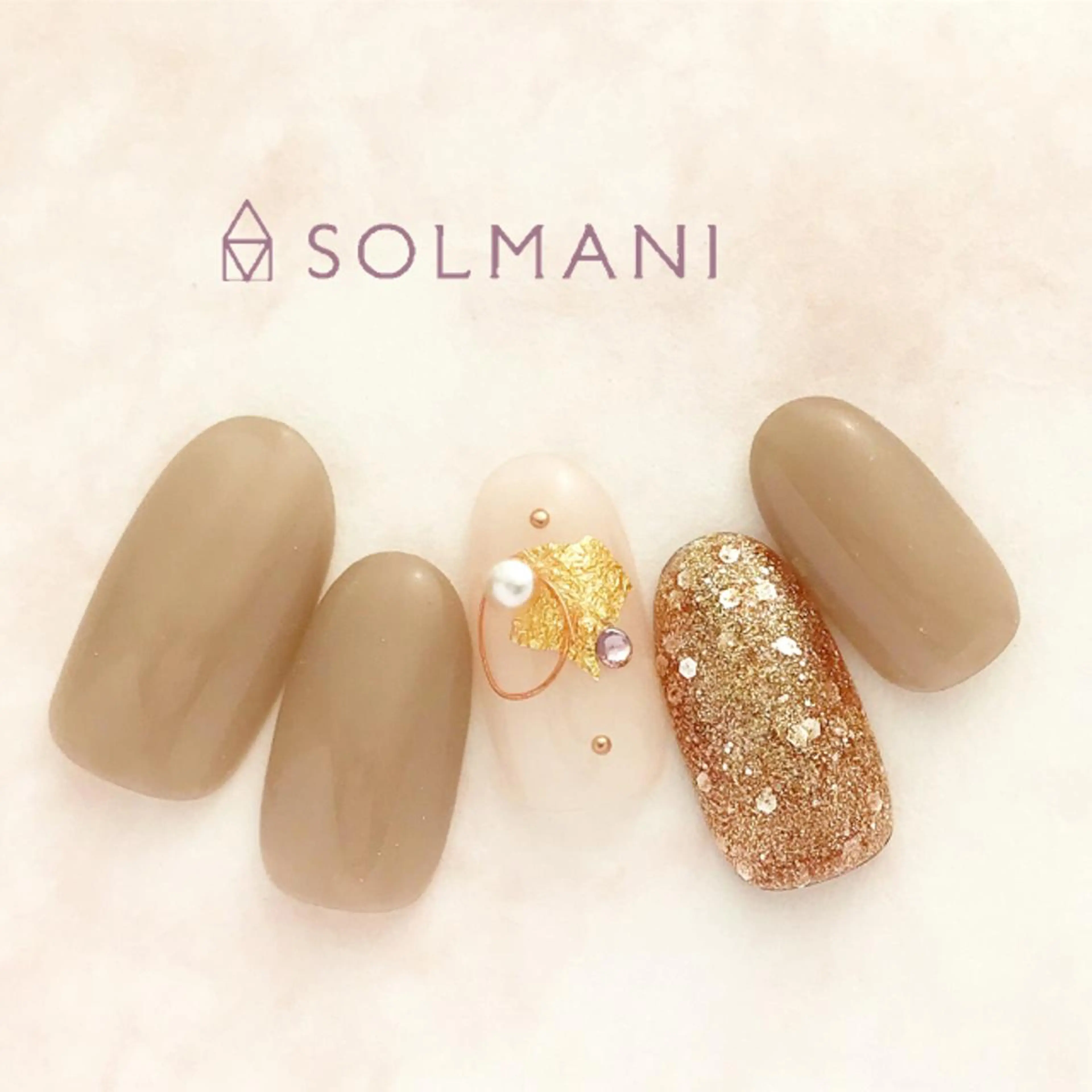 ネイル SOLMANI 予約担当のネイルデザイン