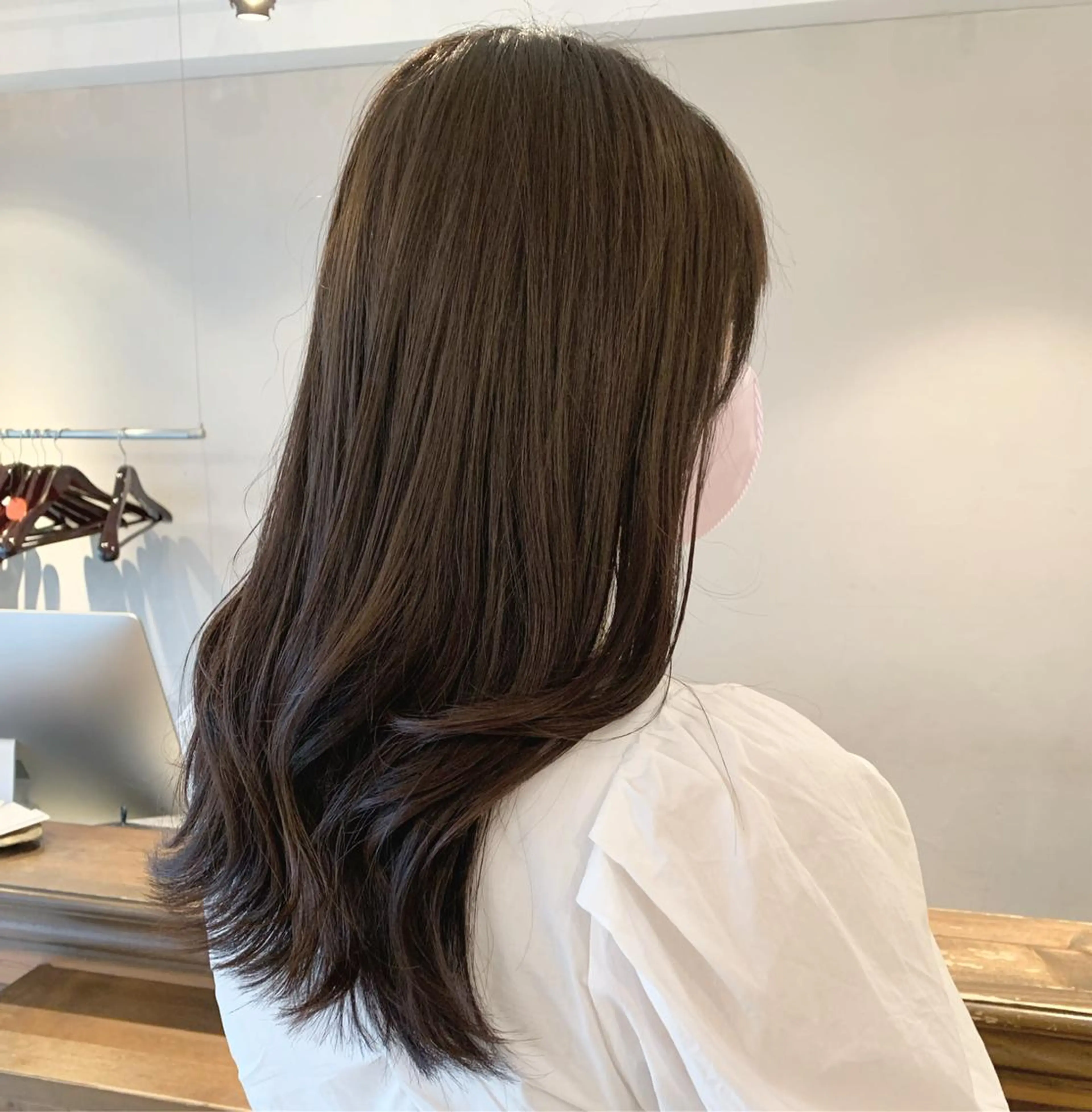 ロング カラー 透明感/オリーブ/ グレージュ/YUKAのヘアスタイル