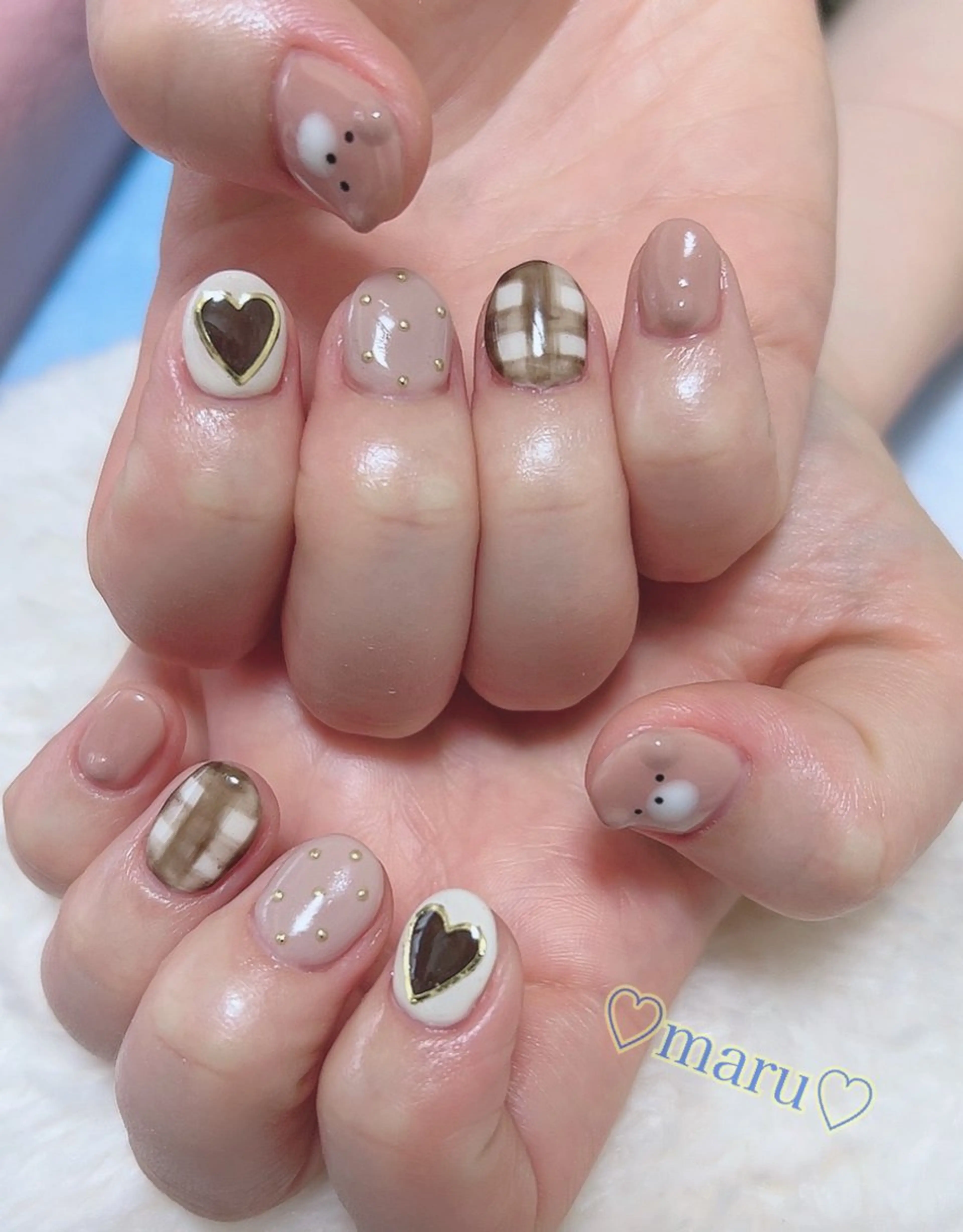 ネイル ハンドネイル フットネイル まるみ ♡のネイルデザイン