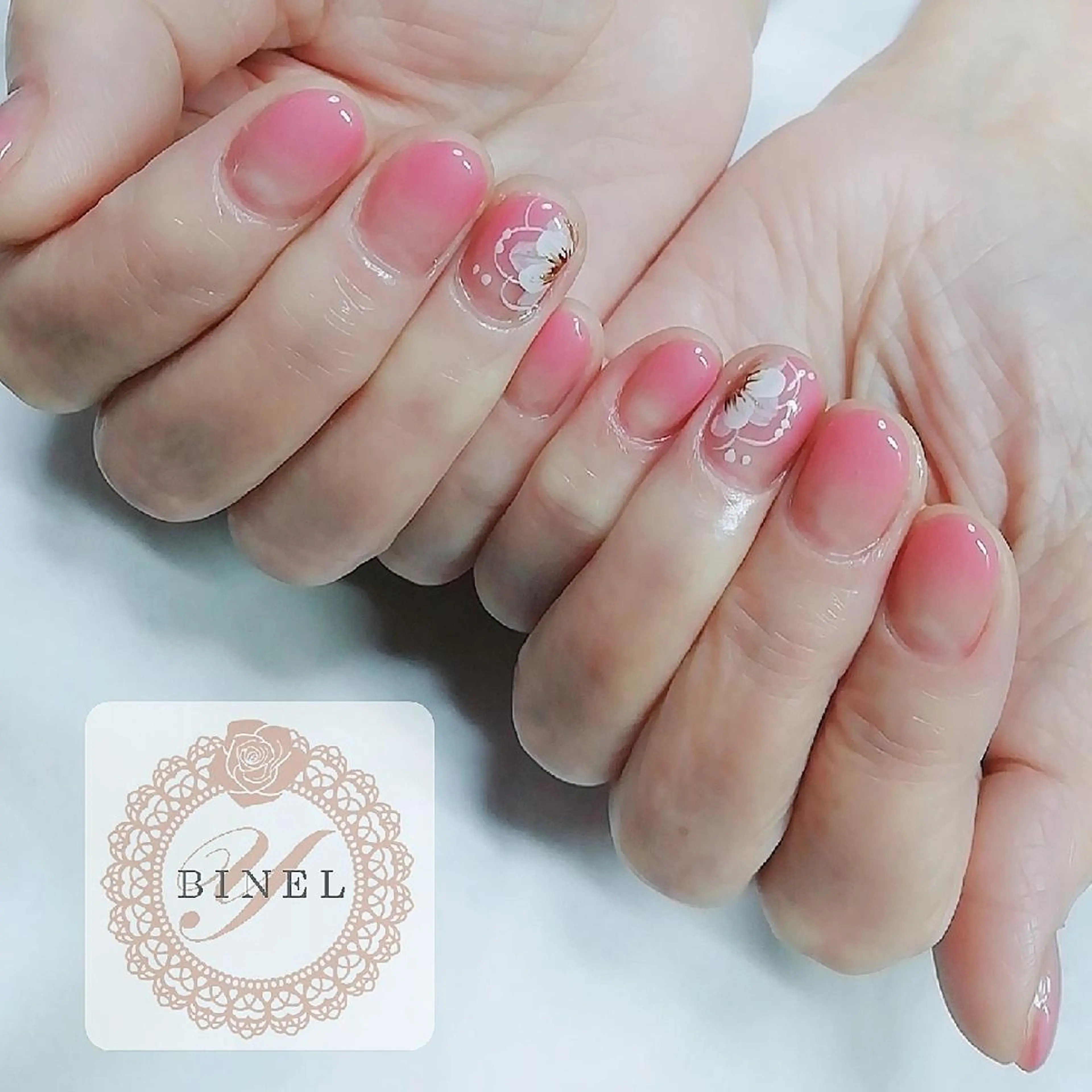 ネイル アートネイル フラワーネイル 春ネイル ハンドネイル Nail Salon Y.BINELのネイルデザイン
