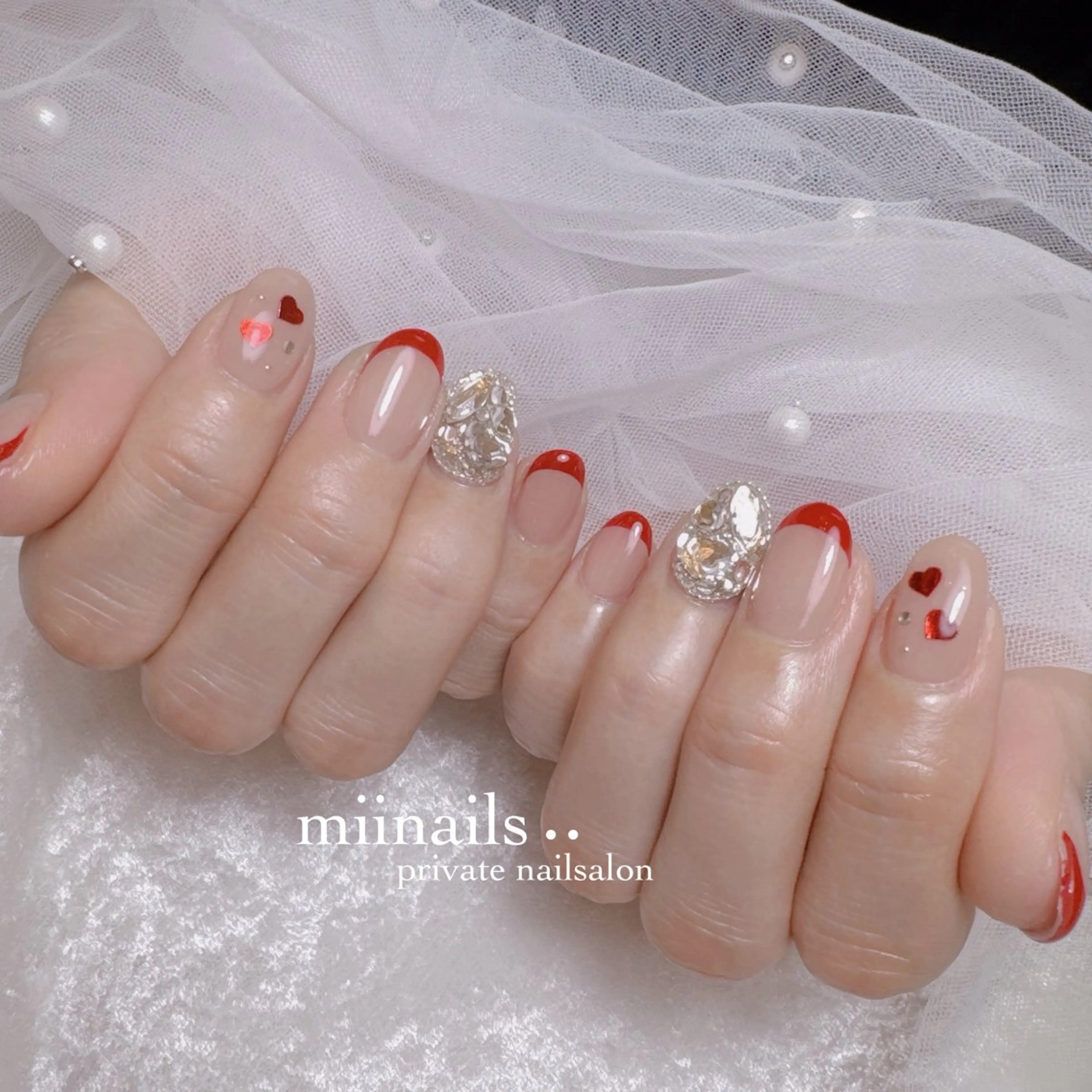 ネイル キラキラネイル 韓国ネイル ワンホンネイル ハンドネイル nailsalon miinailsのネイルデザイン