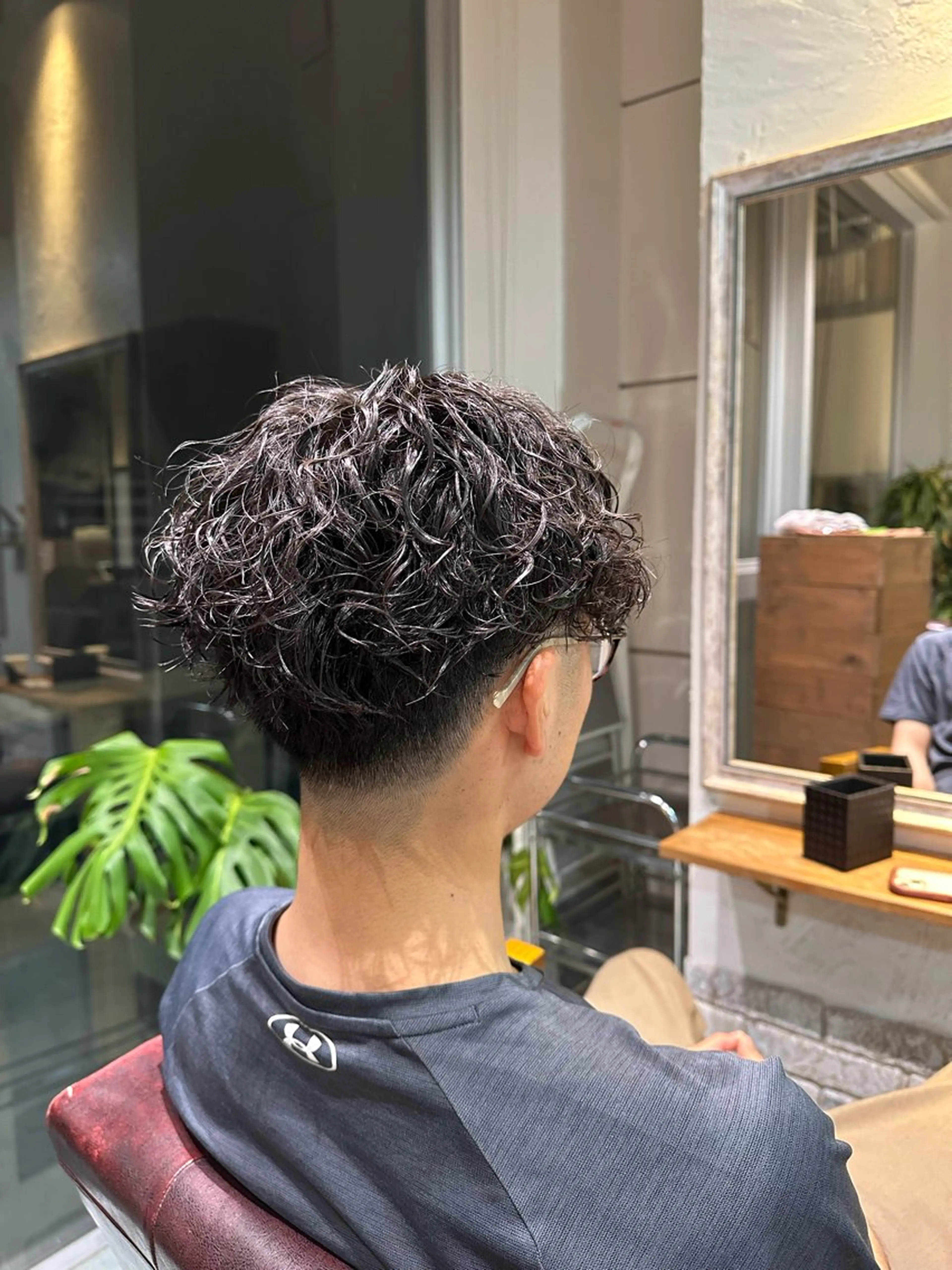 パーマ メンズ フェードカット メンズパーマ スパイラルパーマ 三井淳平 /メンズパーマのヘアスタイル