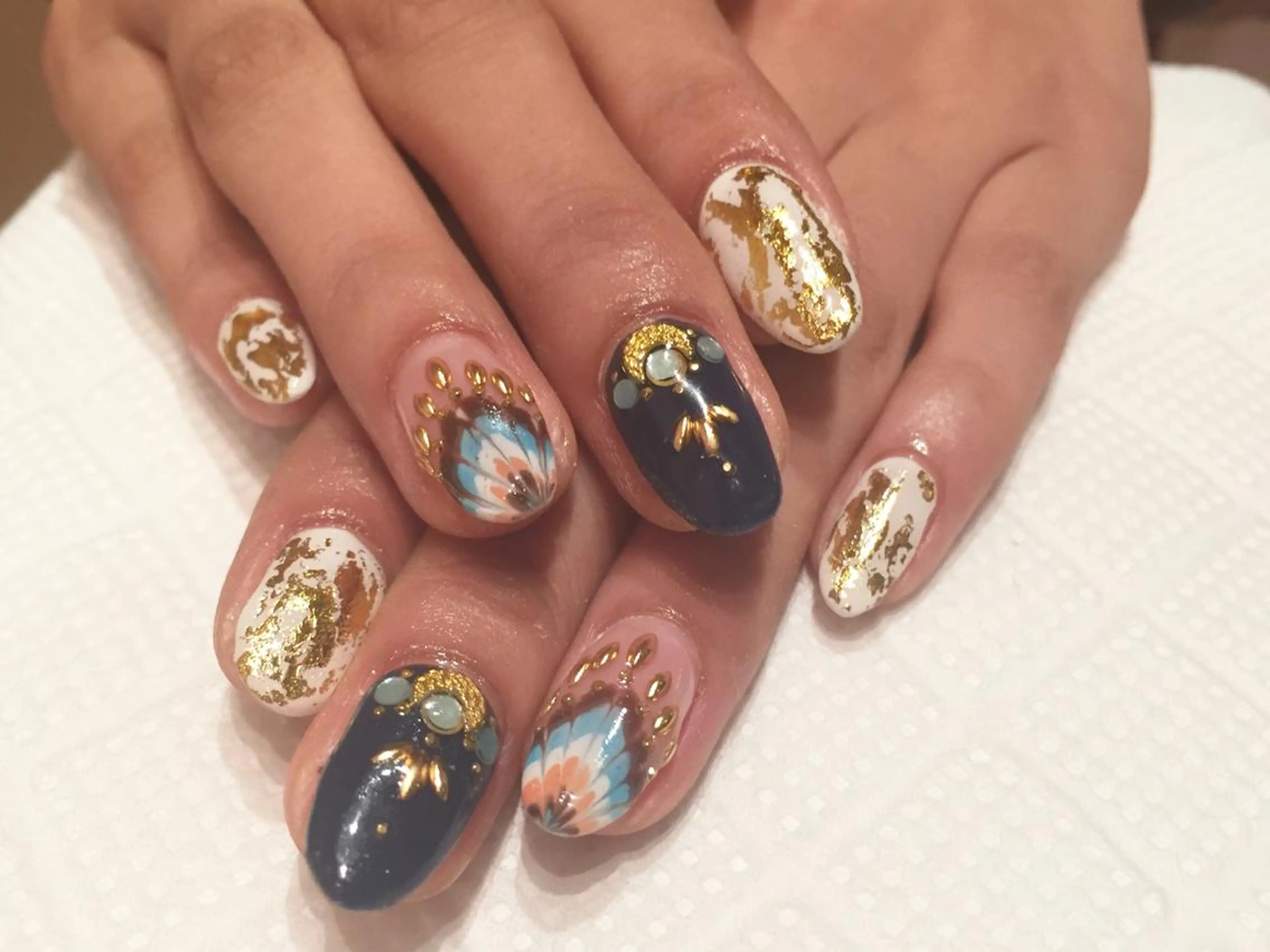 ネイル Nest 三田のマツエク・マツパデザイン