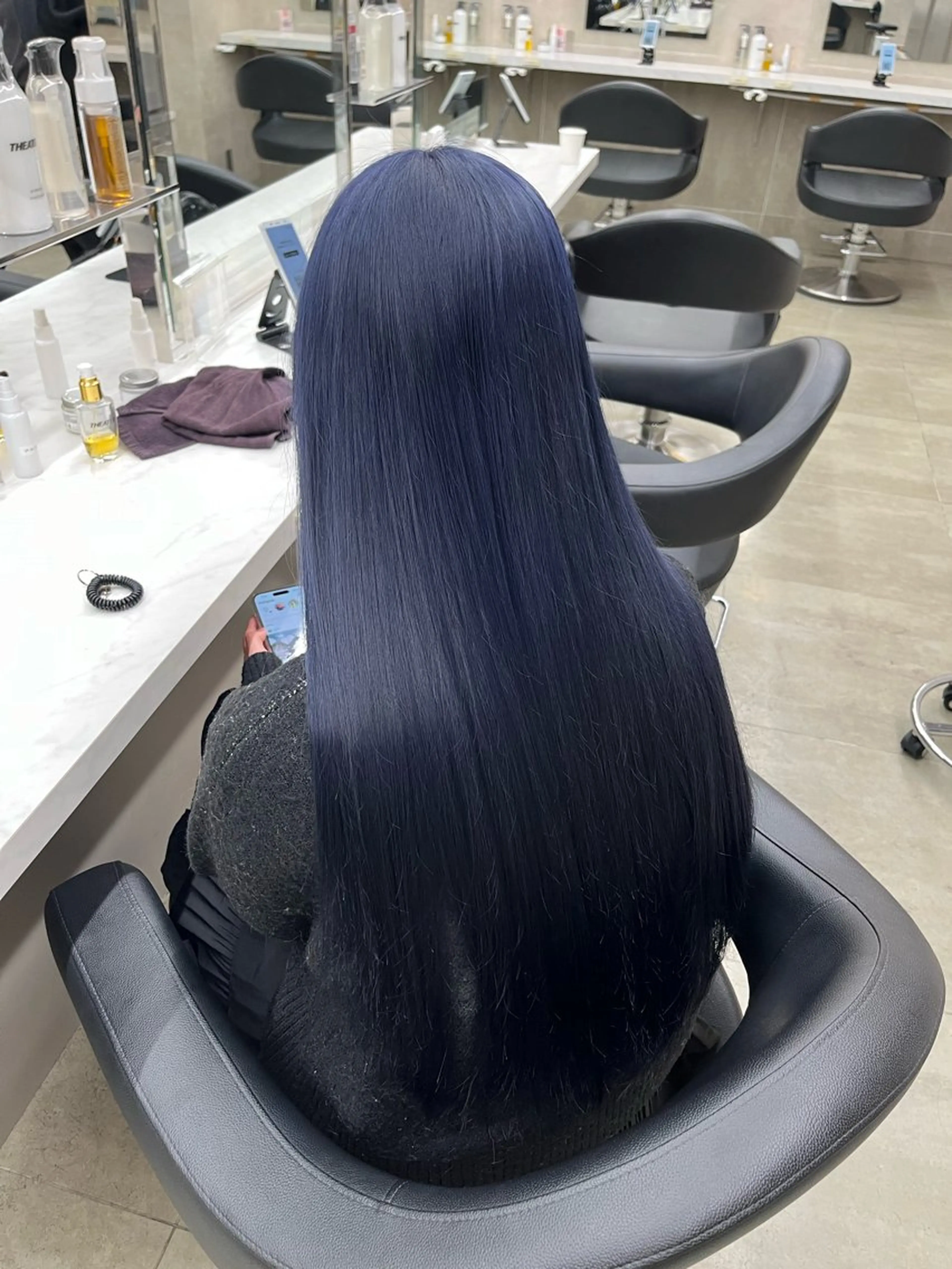 セミロング ヘアカラー トリートメント ヘッドスパ ヘアセット 寒色＆ブリーチ特化 寒色MiOのヘアスタイル