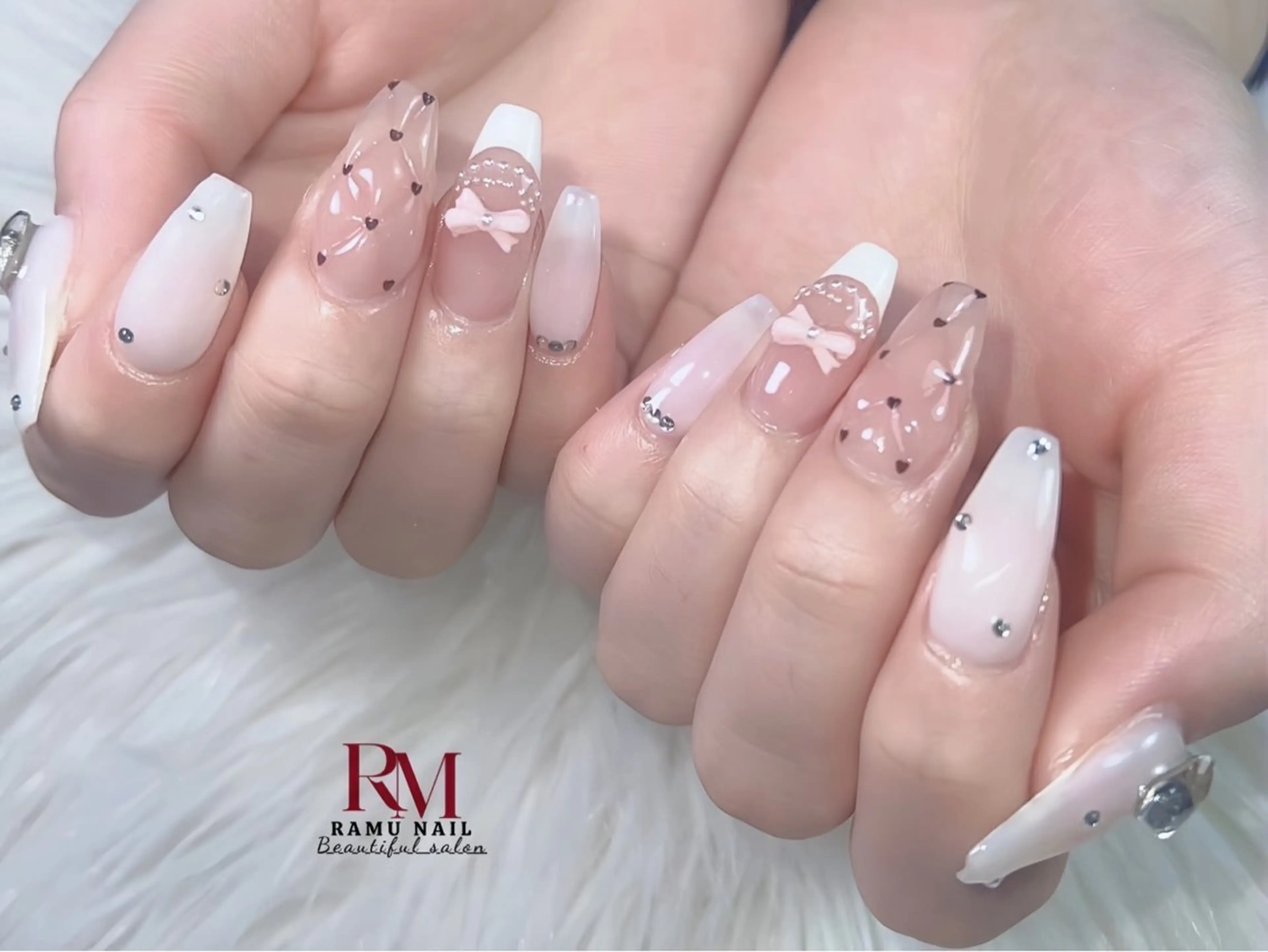 ネイル キラキラネイル マグネットネイル ミラーネイル ピンク 春ネイル ハンドネイル RAMU Nail 恵比寿店のネイルデザイン