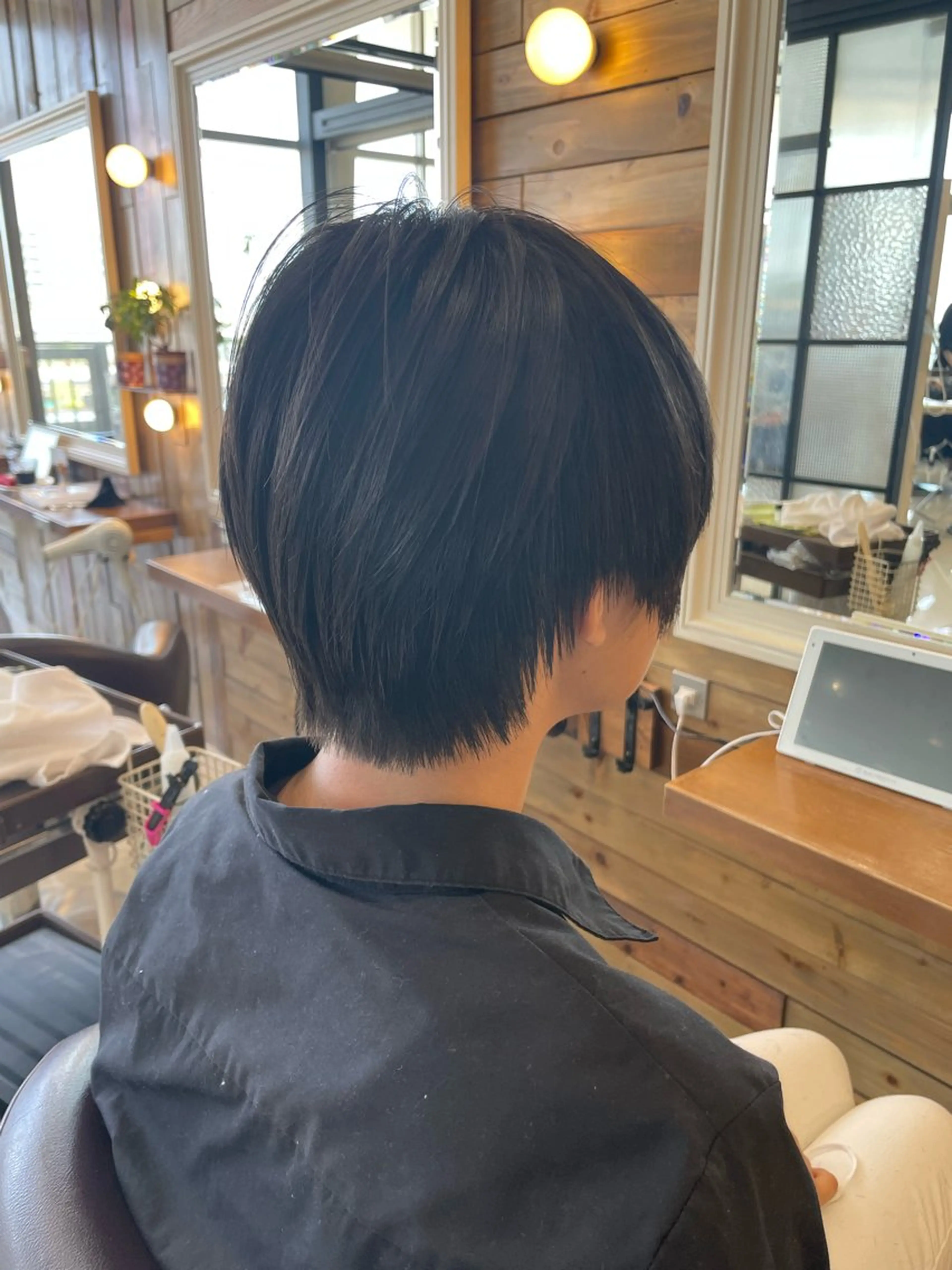 ショート 透明感color吉田 沙羅のヘアスタイル
