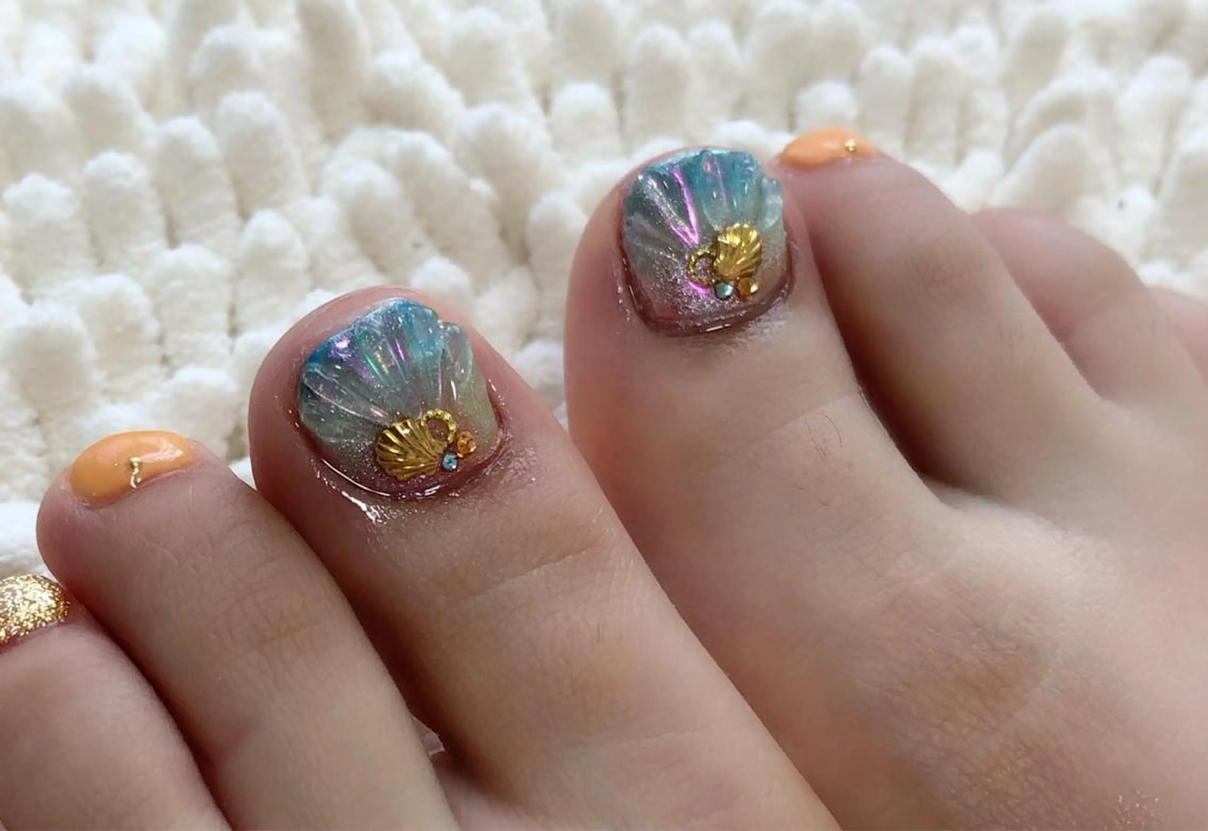 ネイル フットネイル t. yoshizawaのネイルデザイン