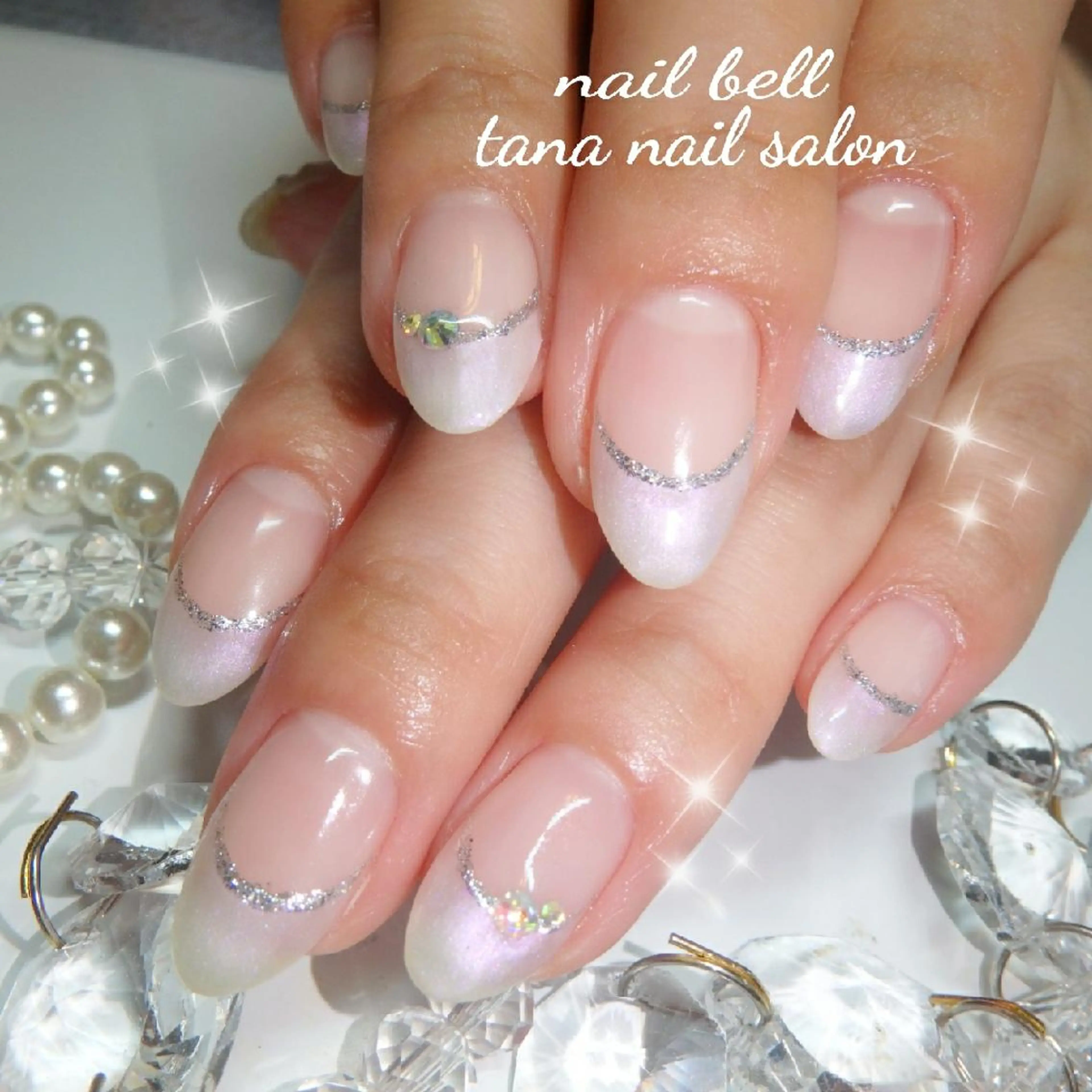 ネイル 占いができるネイルサロン「ネイルベル」所属・さいとう りなのネイルデザイン