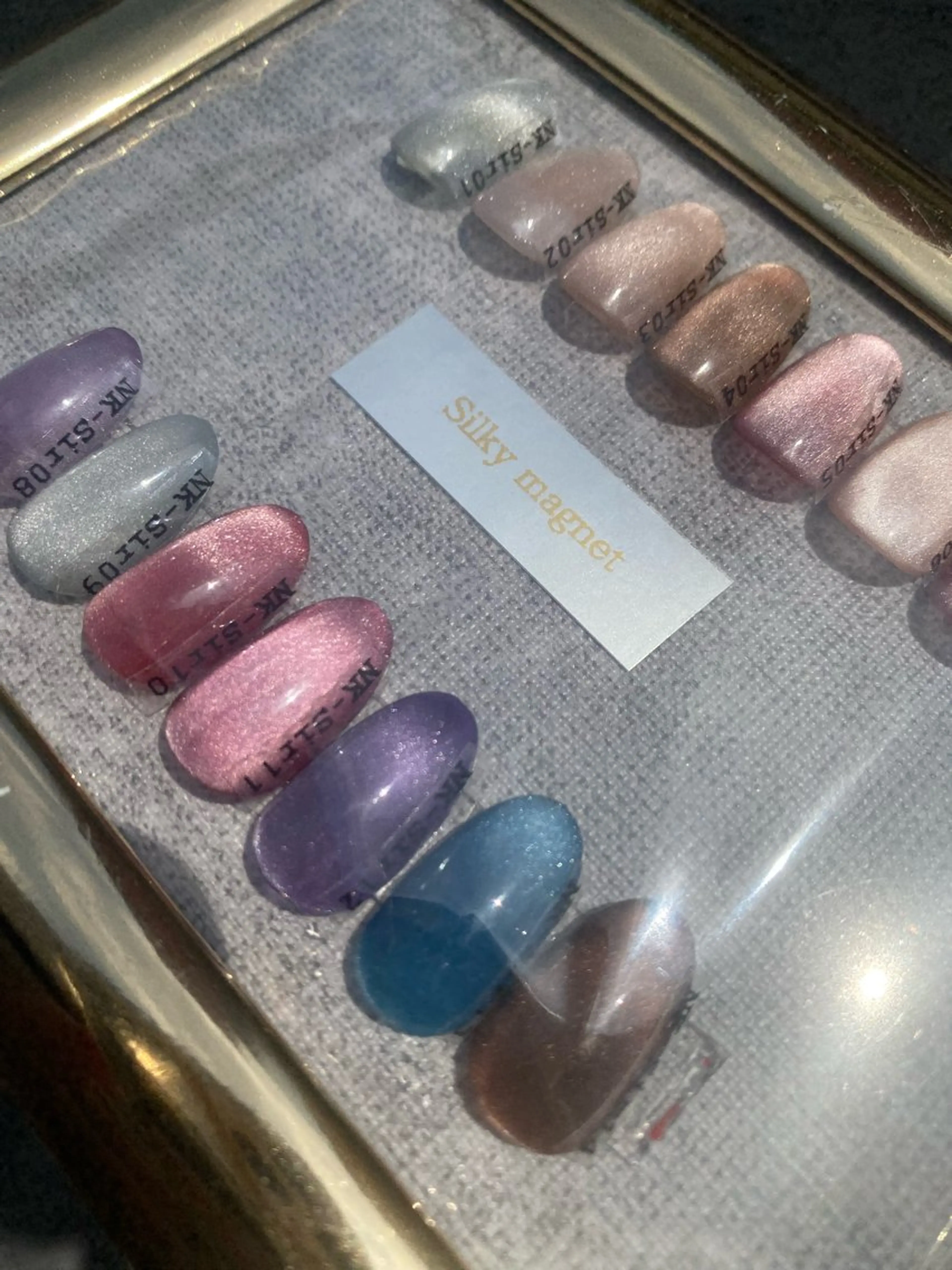 ネイル マグネットネイル ハンドネイル 🌿Charme🌿 MAIのネイルデザイン