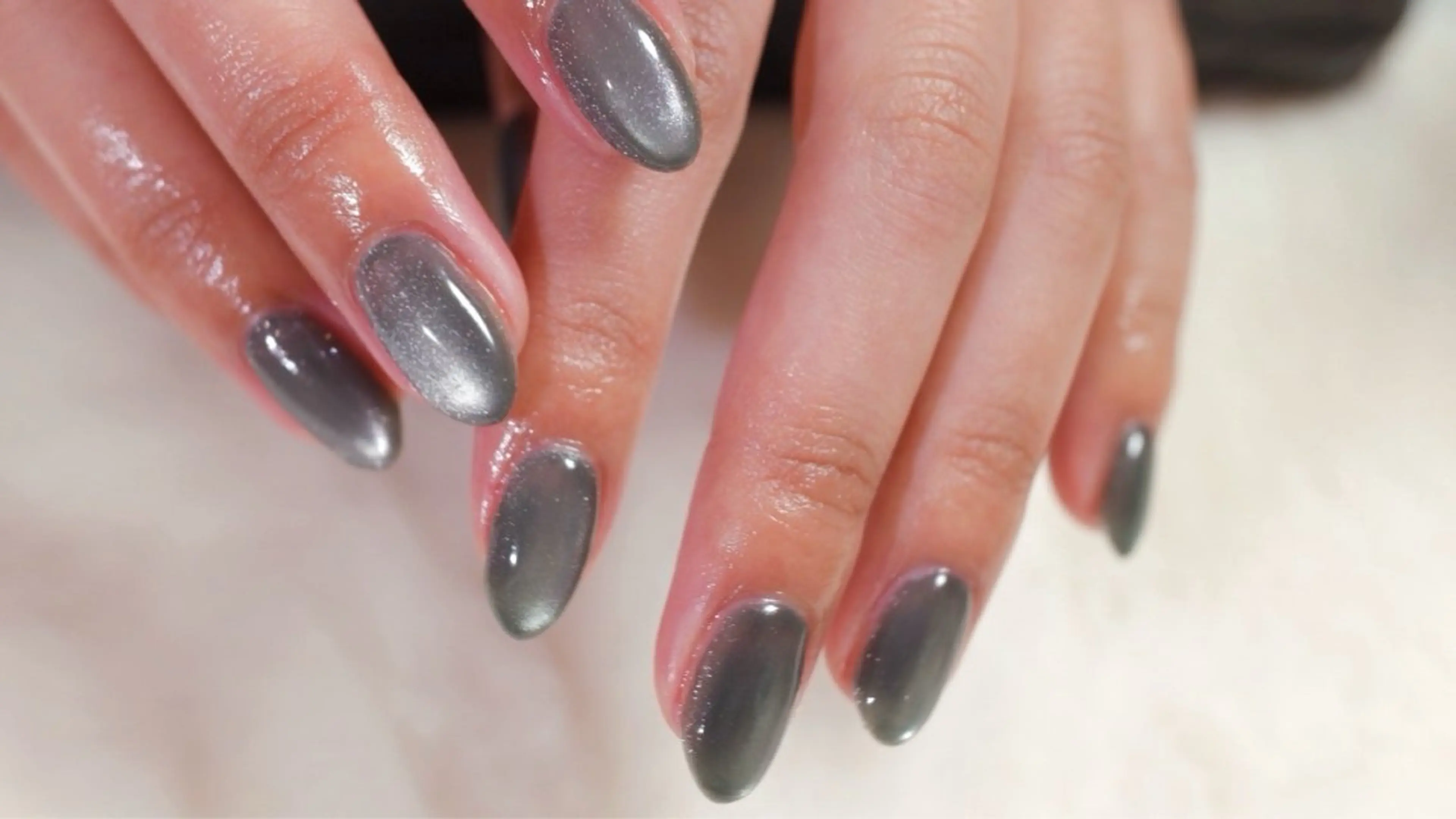 ネイル マグネットネイル hamasaki sakiのネイルデザイン