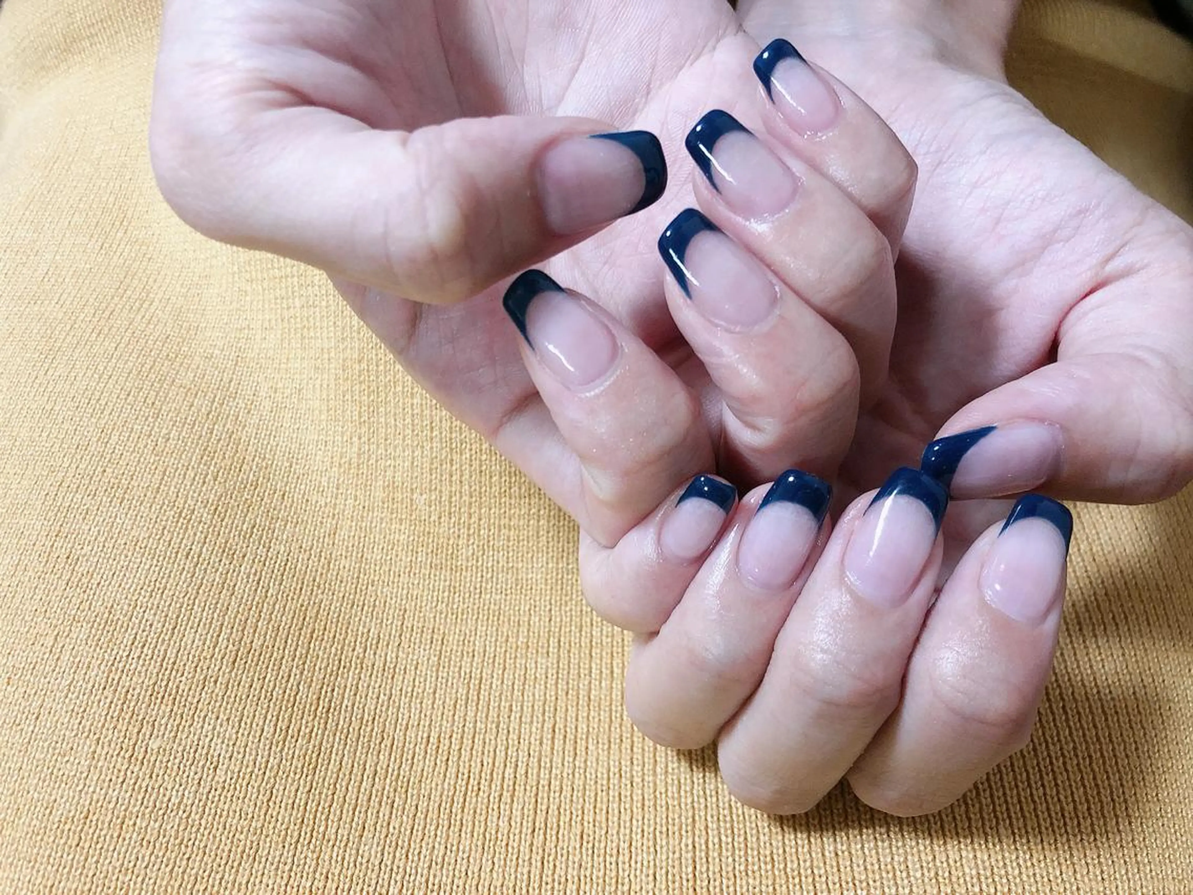 ネイル フレンチネイル ネイビー Mogu nail 二子玉川のネイルデザイン