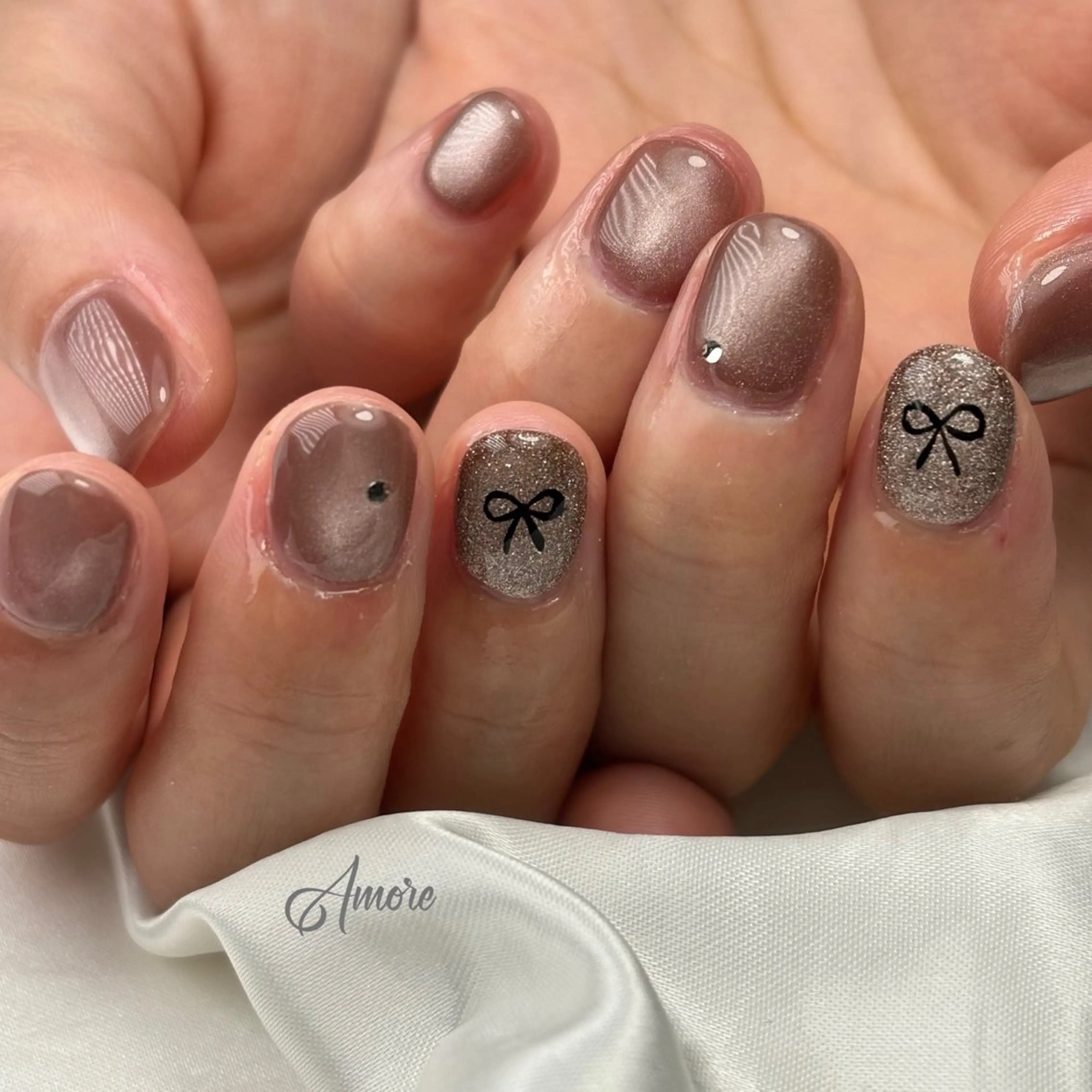 ネイル ジェルネイル キラキラネイル 韓国ネイル マグネットネイル パラジェル You kyehwaのネイルデザイン