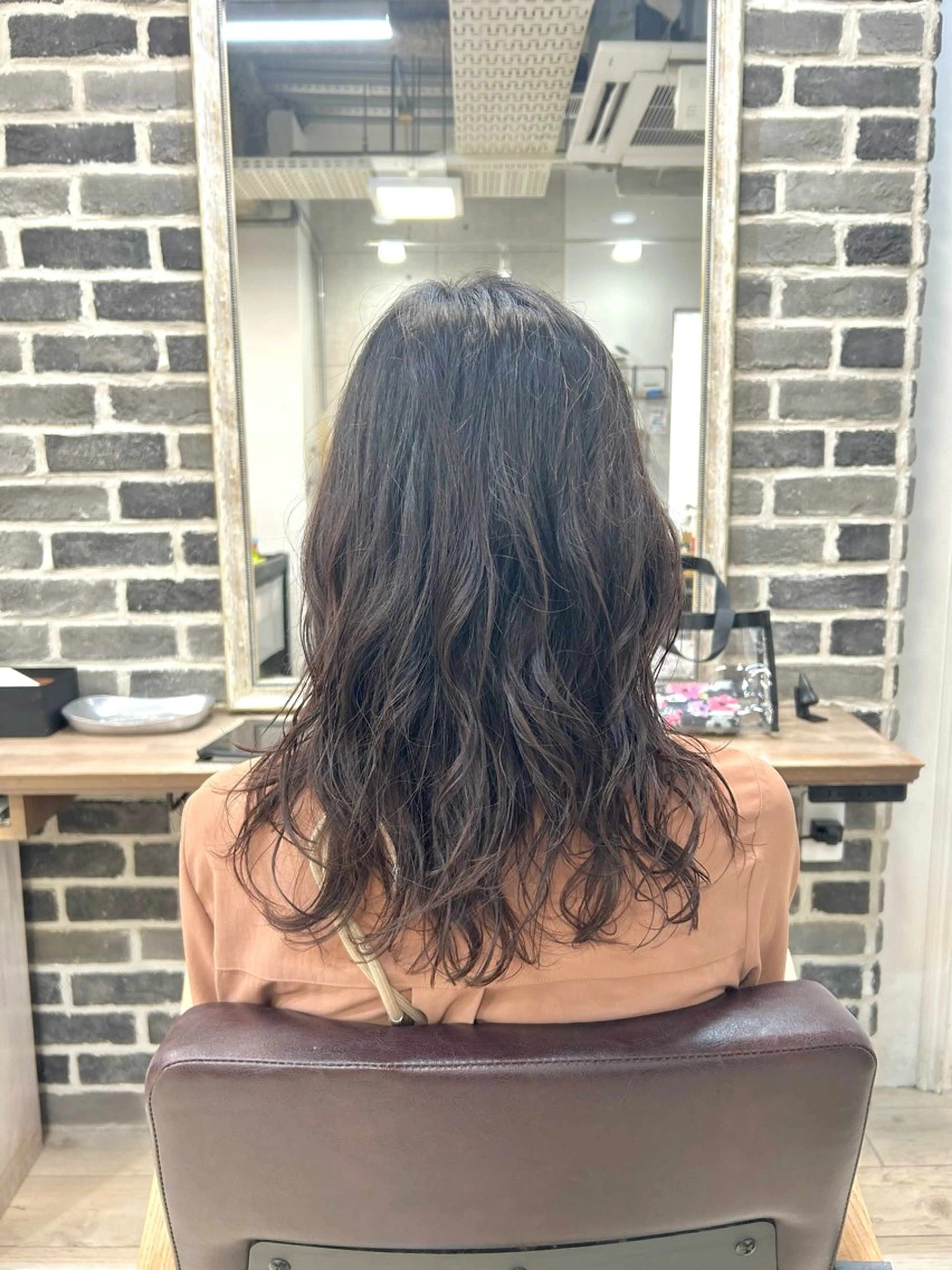 ロング パーマ 林 美佑のヘアスタイル