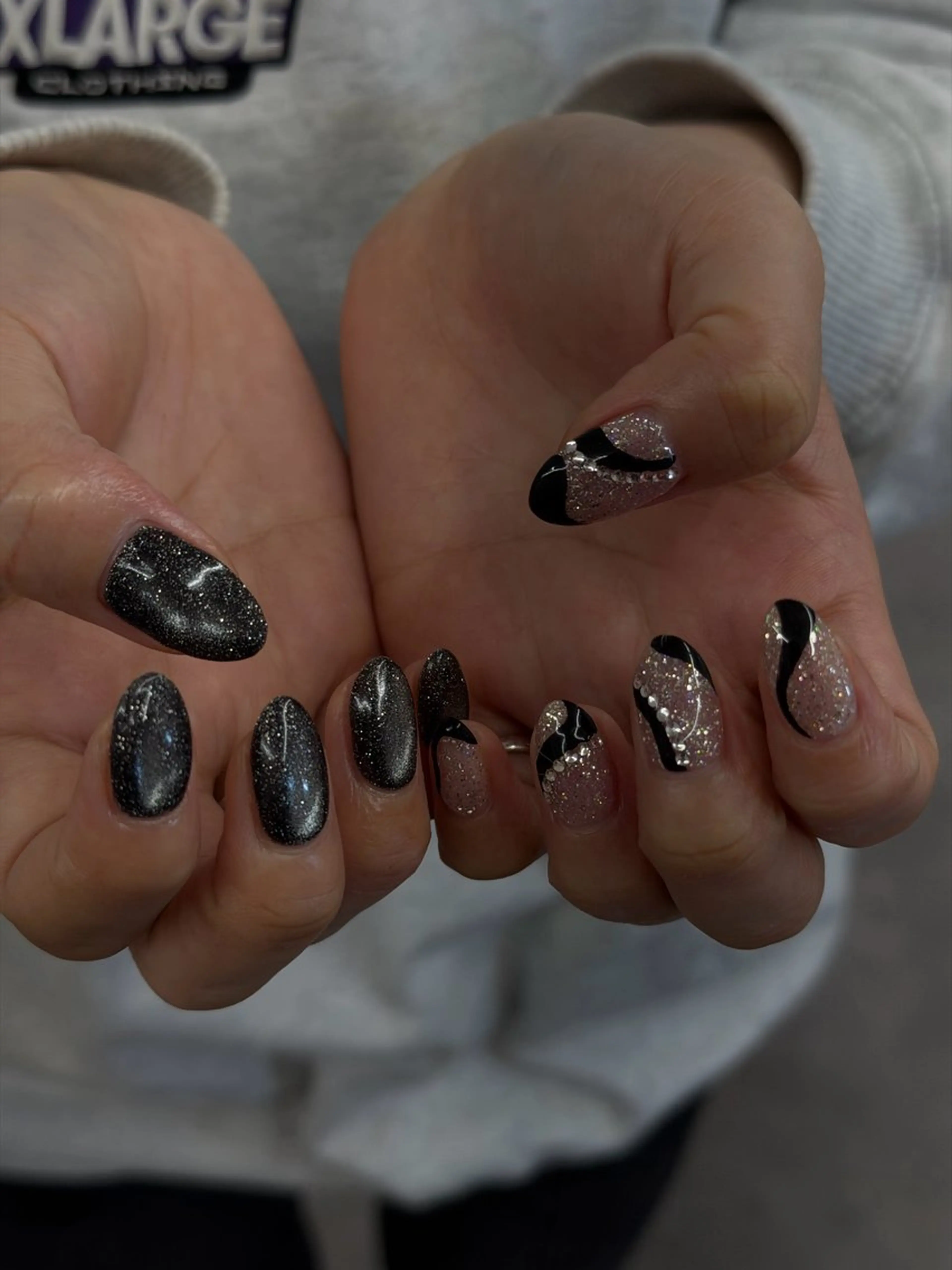 ネイル フラッシュネイル ジェルネイル キラキラネイル マグネットネイル ニュアンスネイル ハンドネイル ハンドケア Bana_ Nailのネイルデザイン