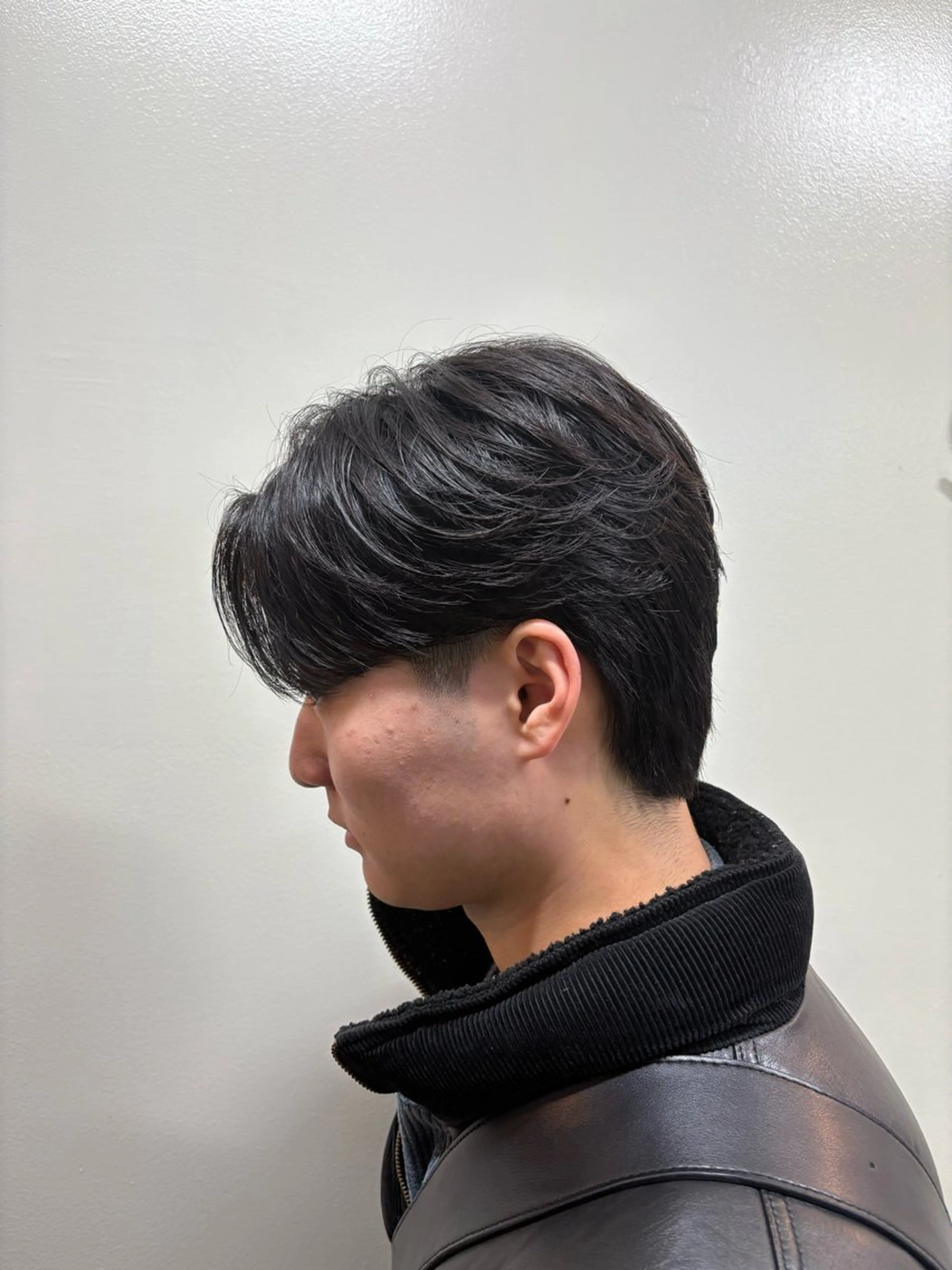 ショート パーマ メンズ メンズパーマ ニュアンスパーマ カット パーマ 韓国風メンズ/毛流れ ヘアなら須田龍世のヘアスタイル