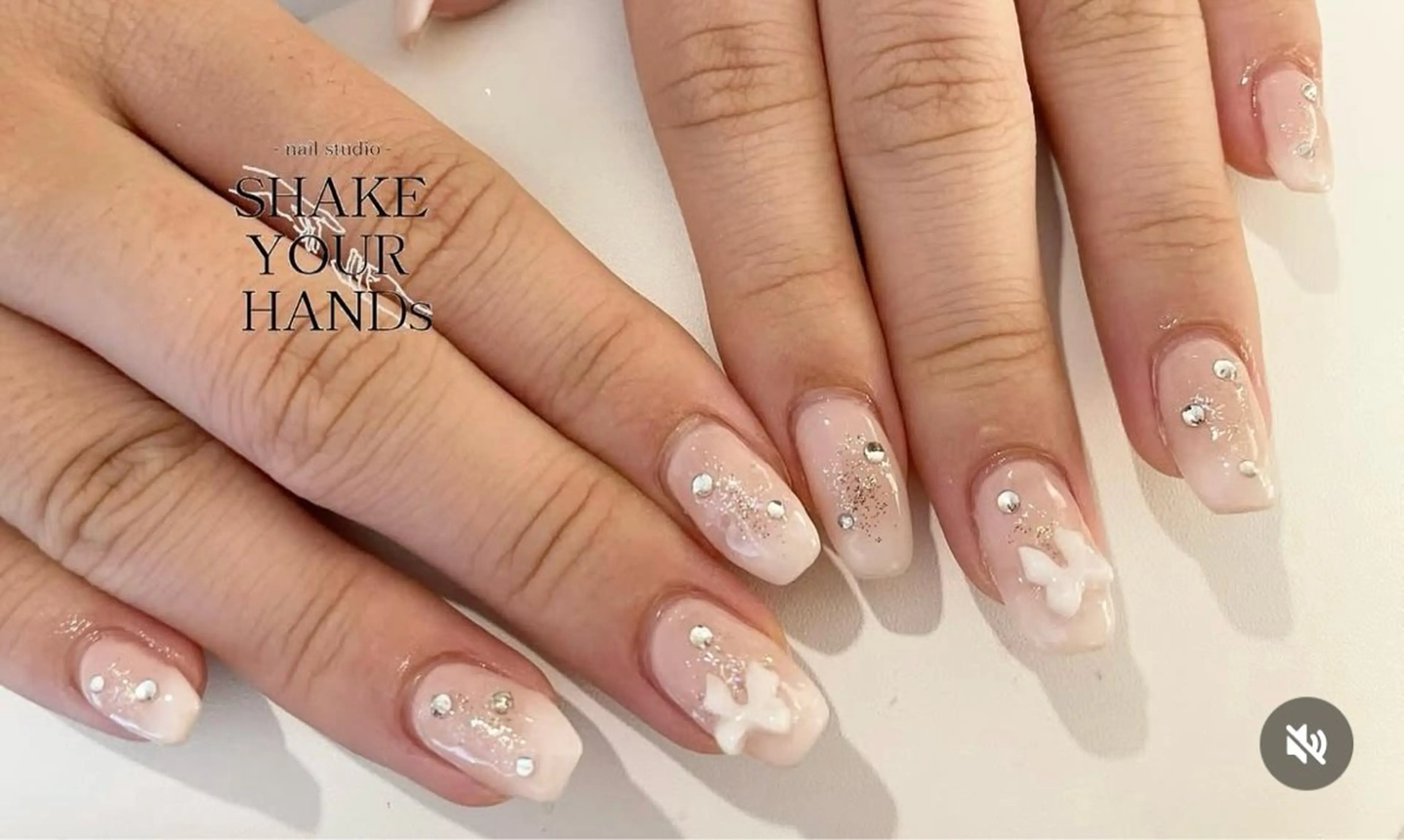 ネイル ハンドネイル ネイルスタジオ シェイクユアハンズのネイルデザイン