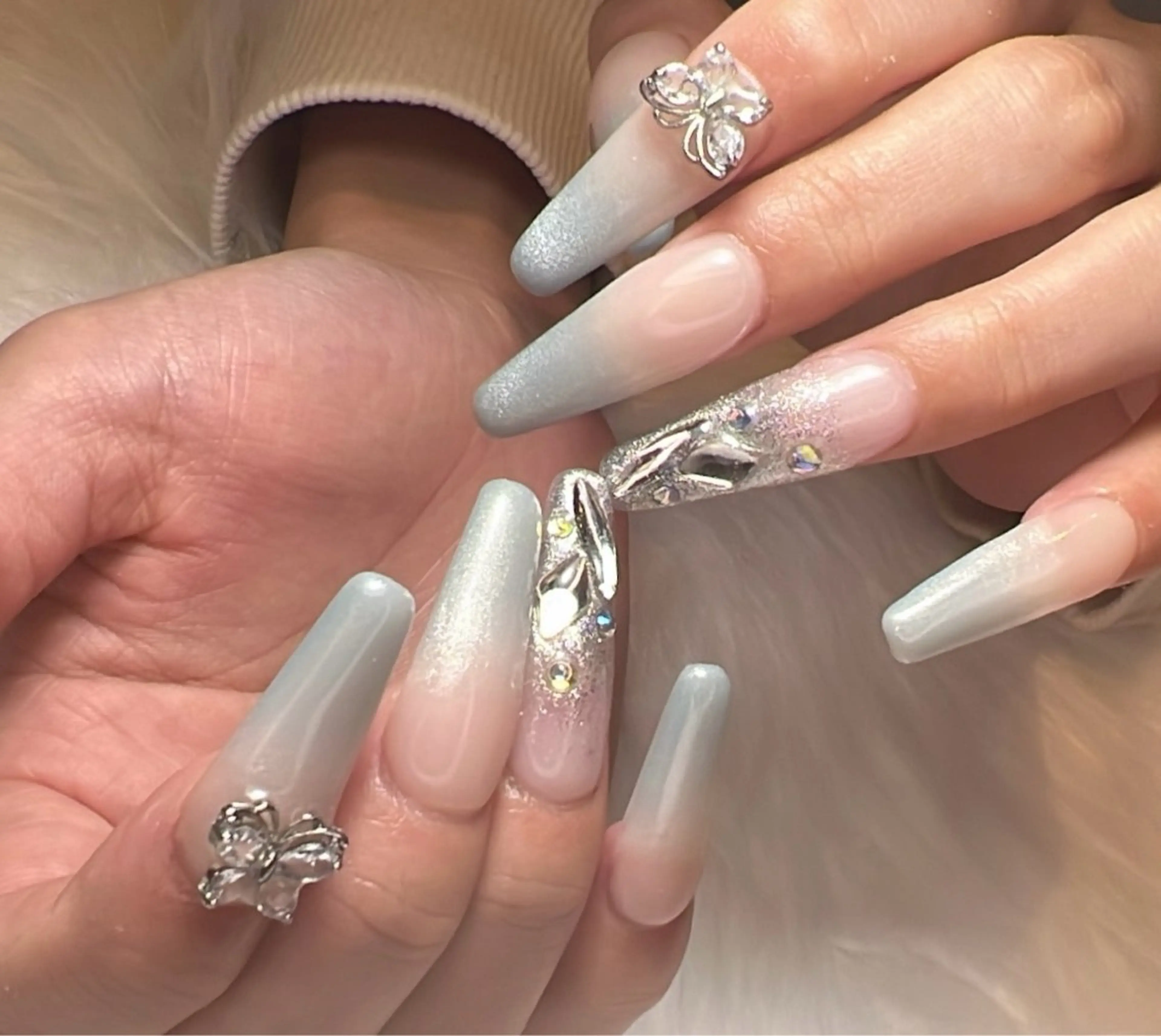 ネイル 🫧yua 🌸🫧のネイルデザイン