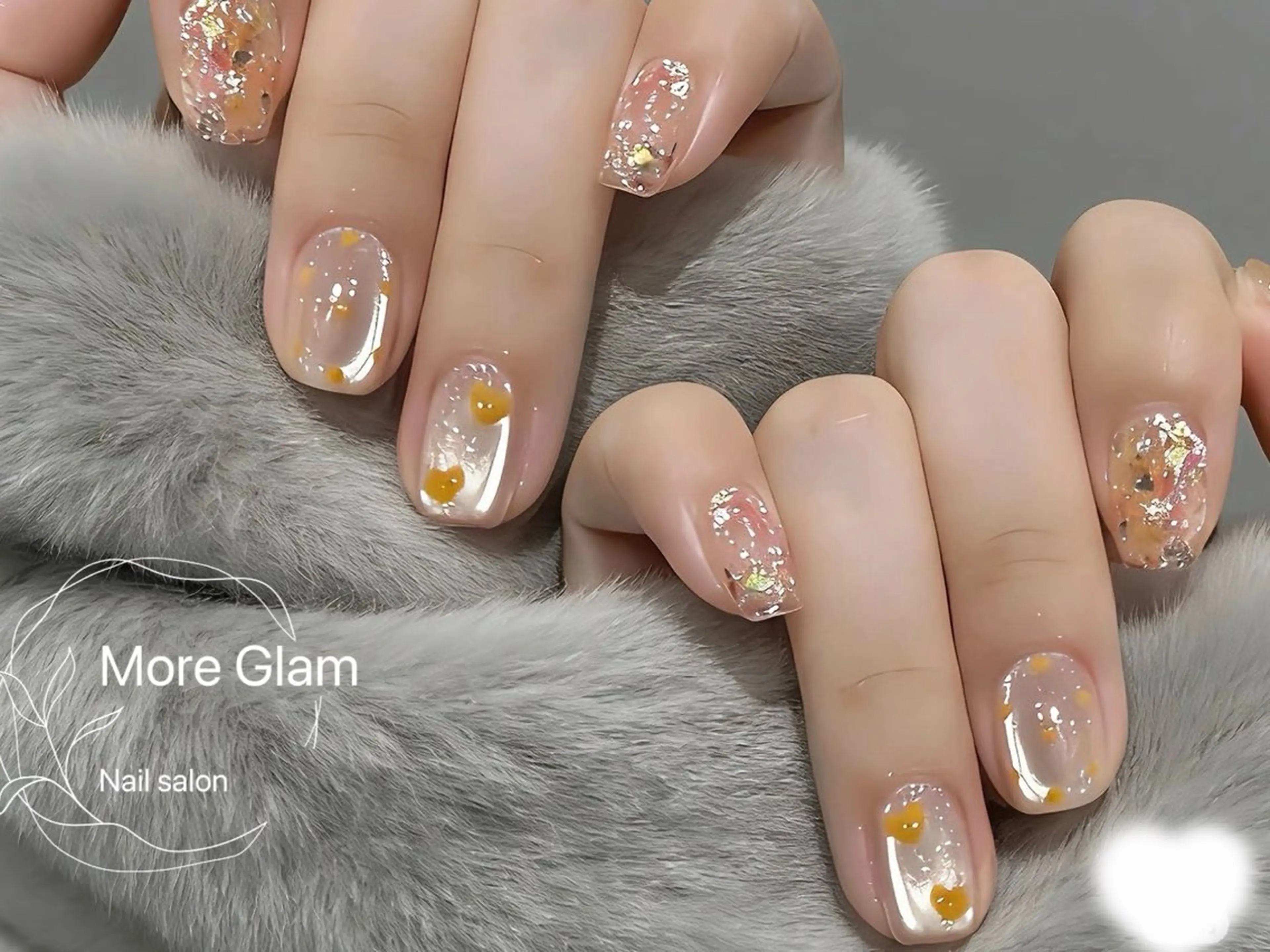 ネイル アートネイル オーロラネイル カジュアル クリアネイル 長さ出し MoreGlam 新宿東口店のネイルデザイン