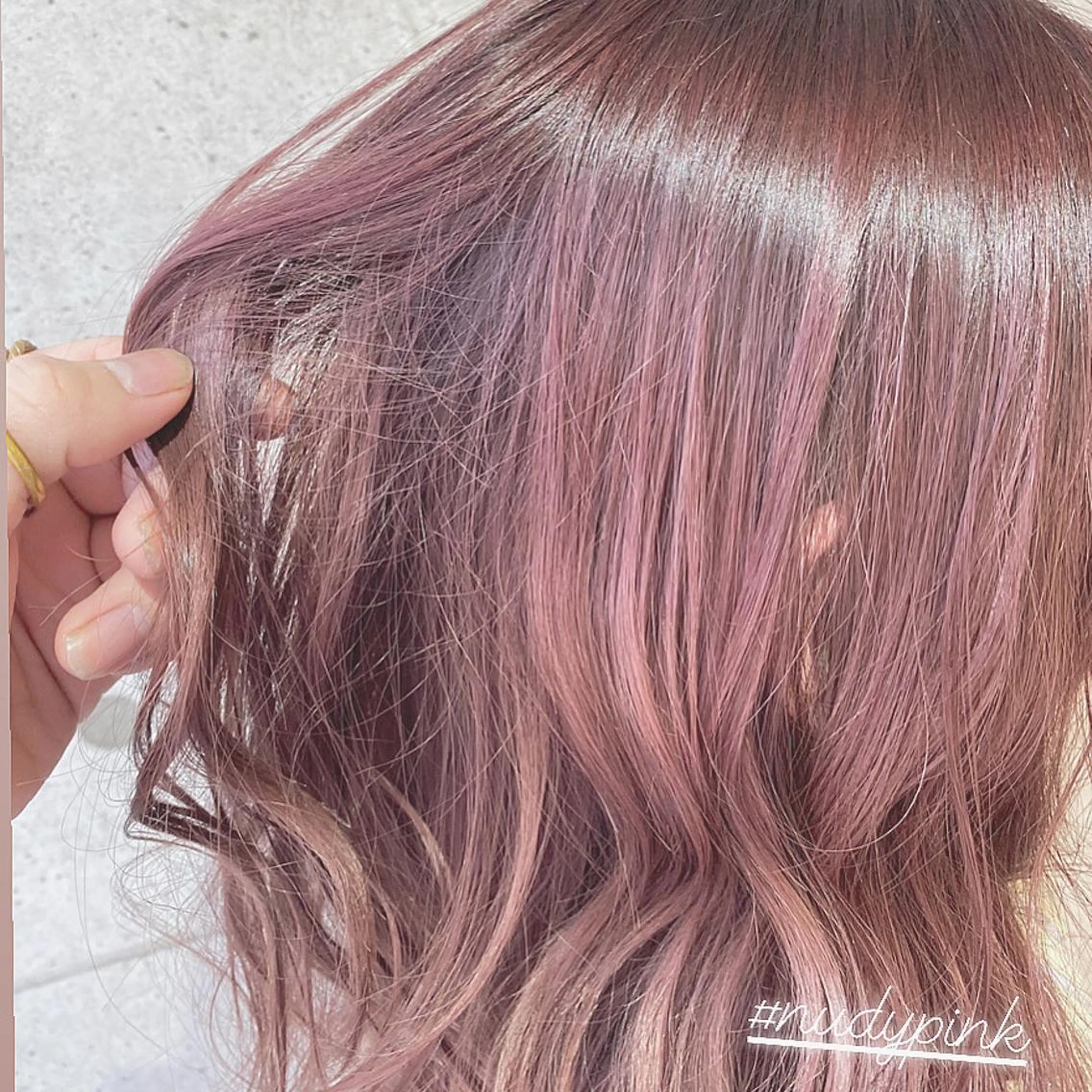 セミロング 新宿/韓国メンズ RIKUパーマのヘアスタイル