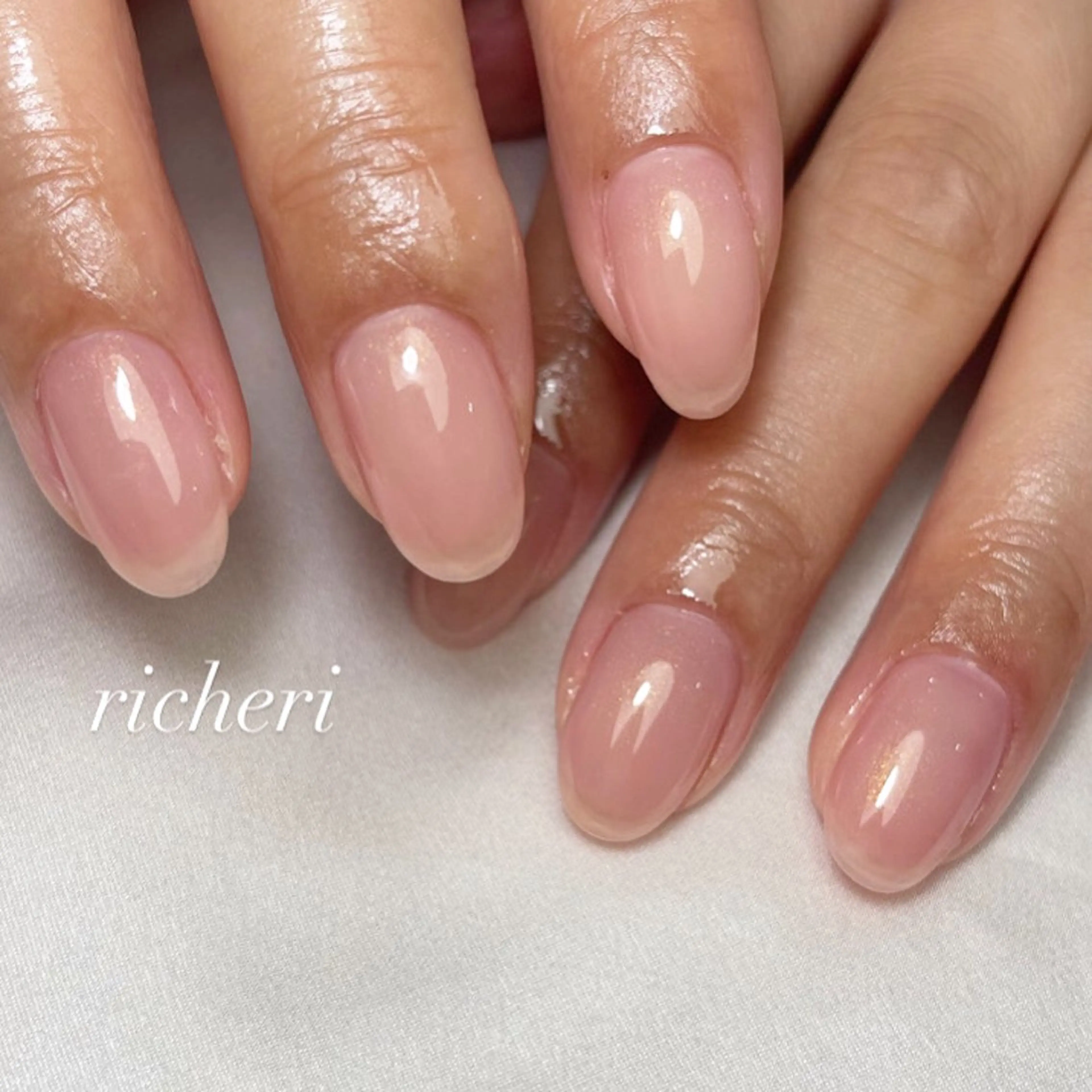 ミディアム ネイル ハンドネイル richeri beautyのネイルデザイン