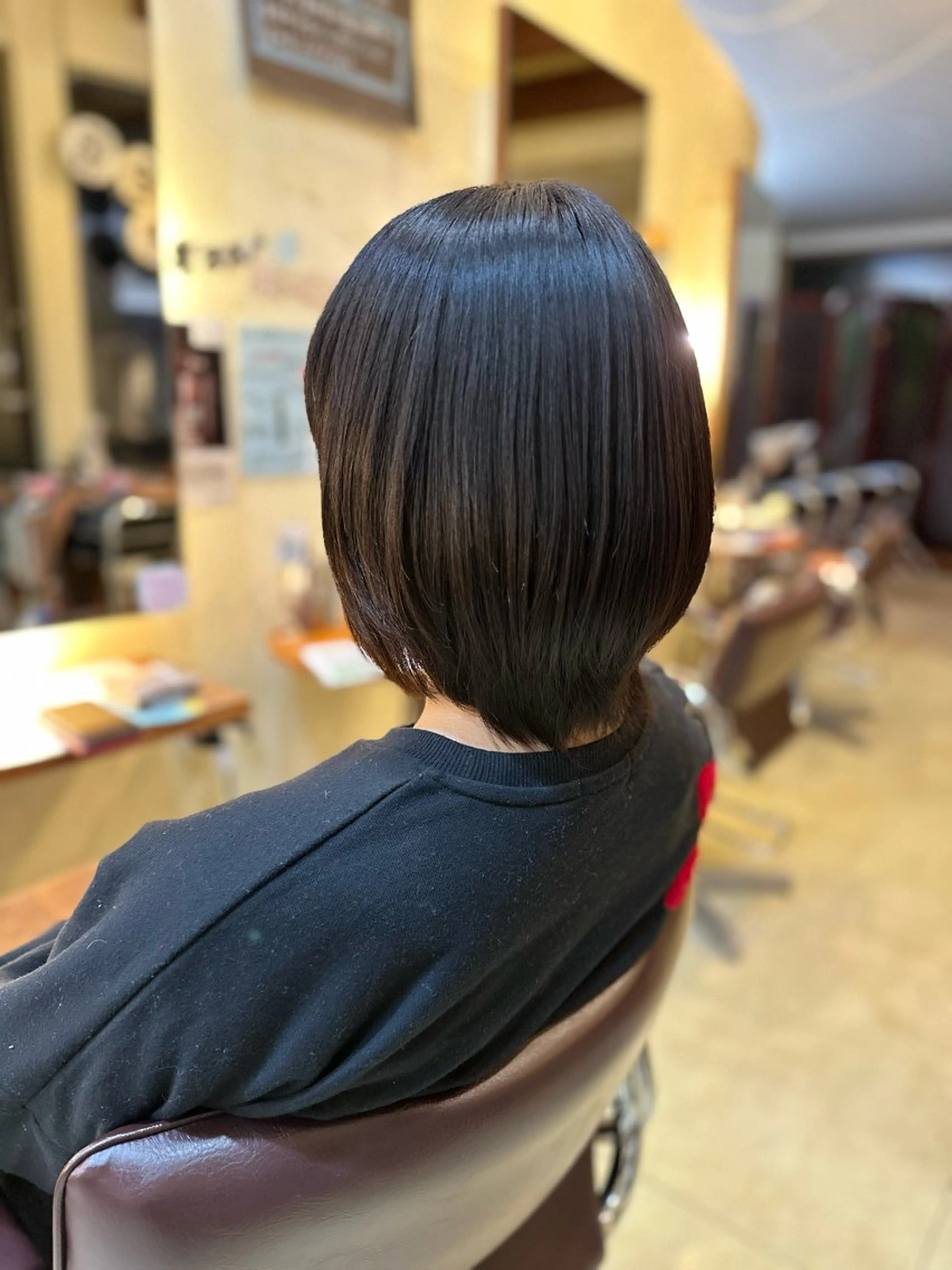 ショート 縮毛矯正 hair&makeRIHGA所属・鈴木希優 /ハイトーンカラーのヘアスタイル