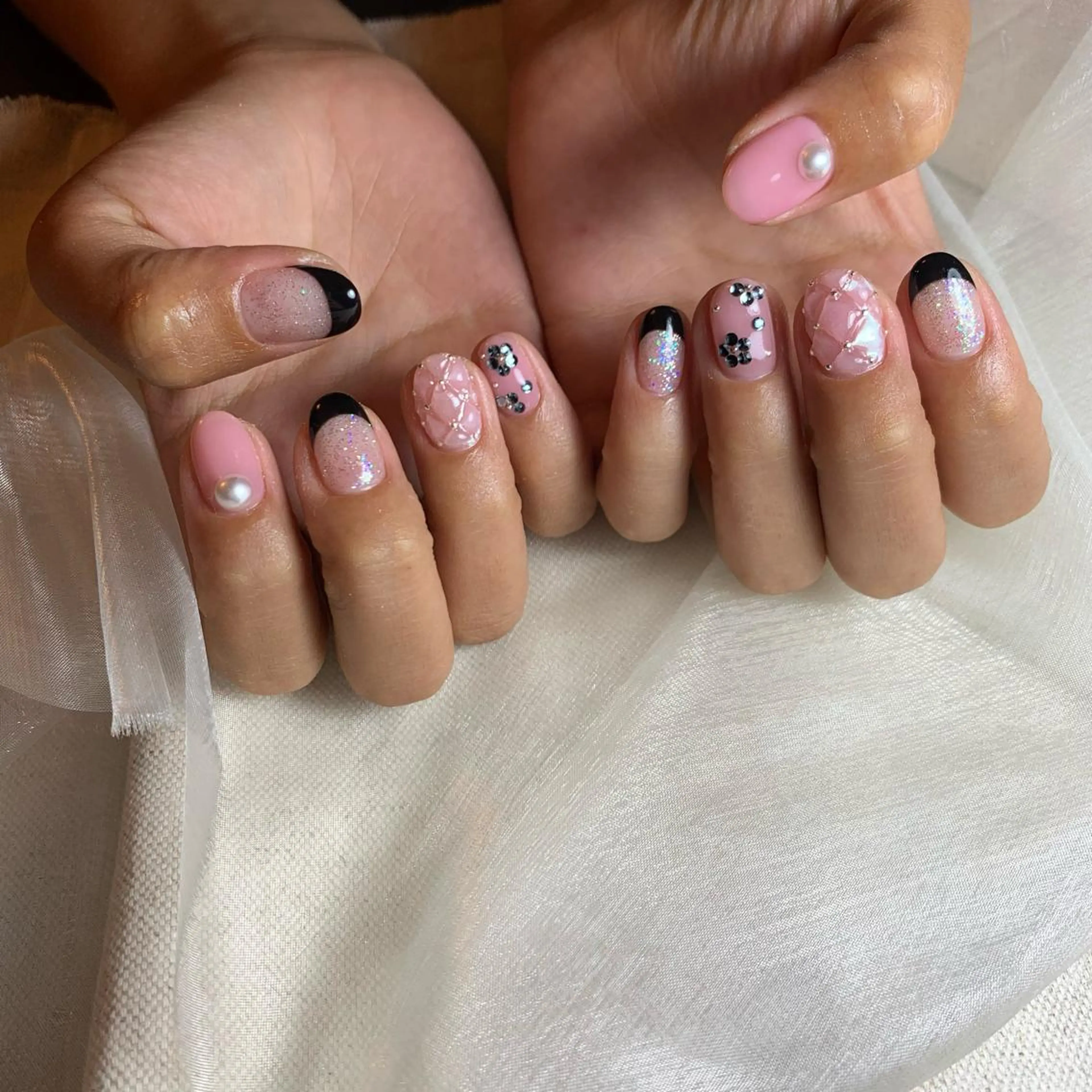 ネイル repos~ルポ~所属・里見 麗のネイルデザイン