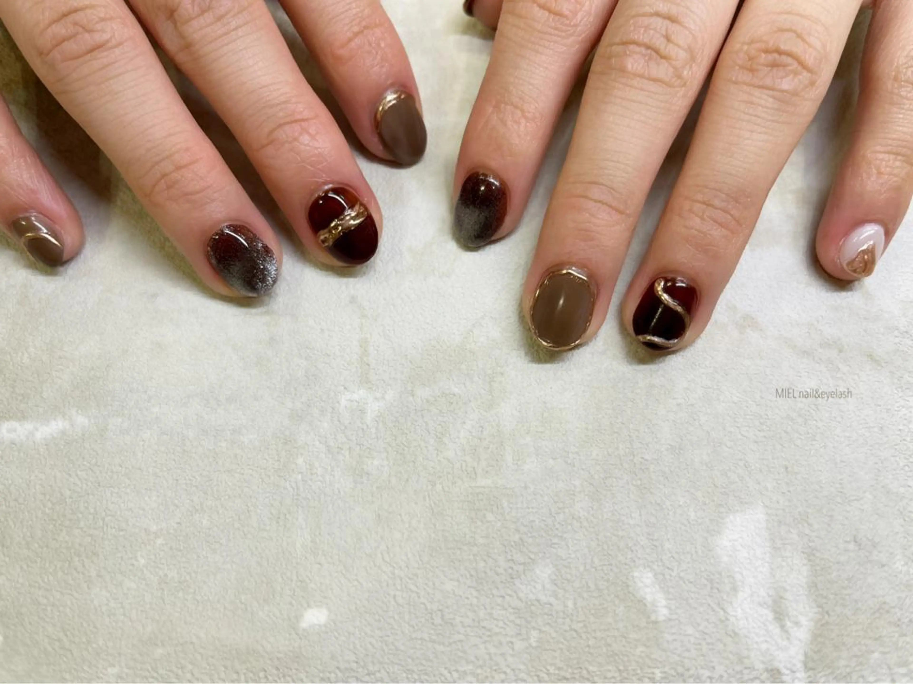 ネイル ブラウン マグネットネイル ハンドネイル private  nail monail所属・nail salon monailのネイルデザイン
