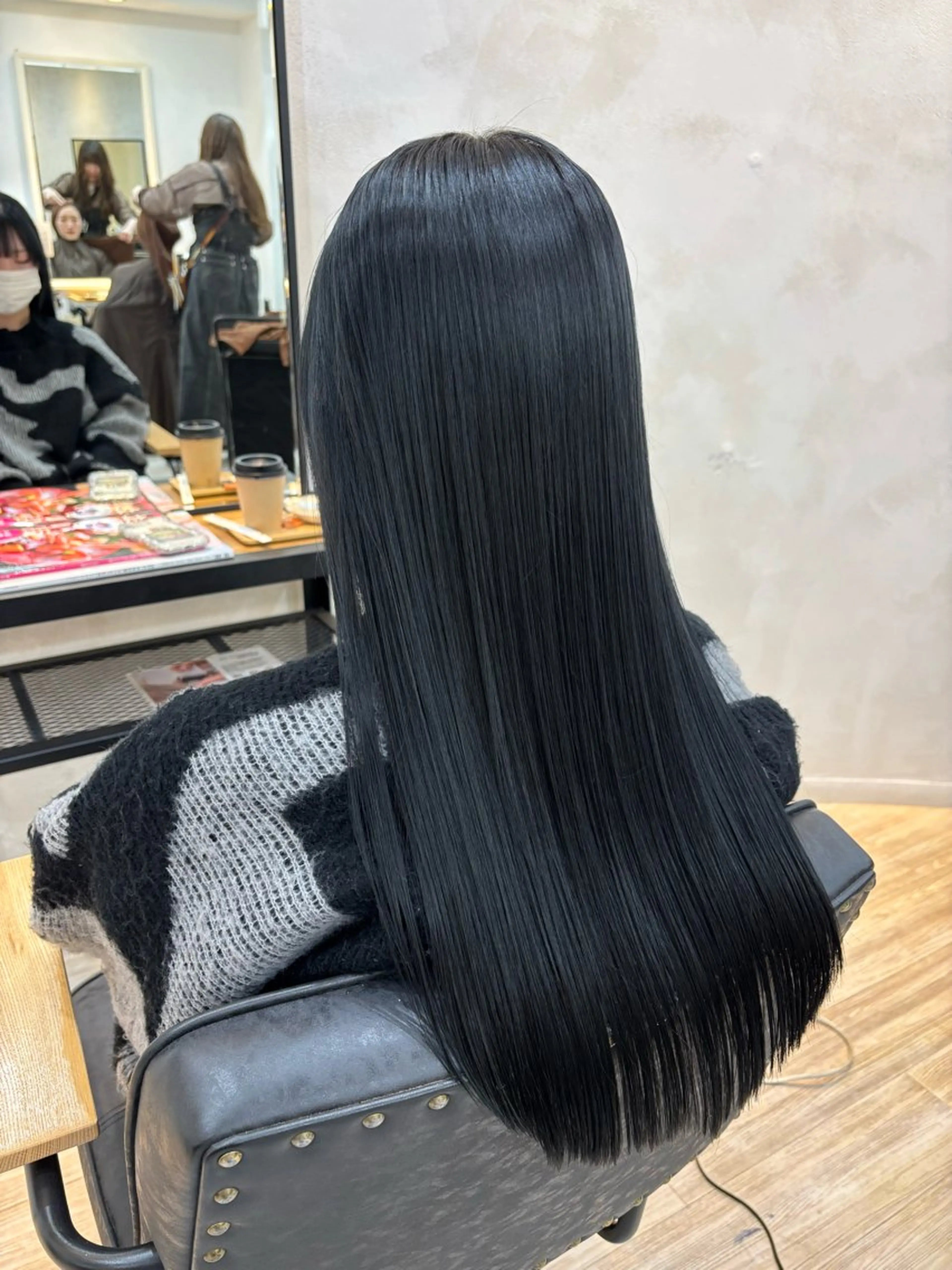 【🆕髪質改善】カット+フォルムメイクストレートの写真