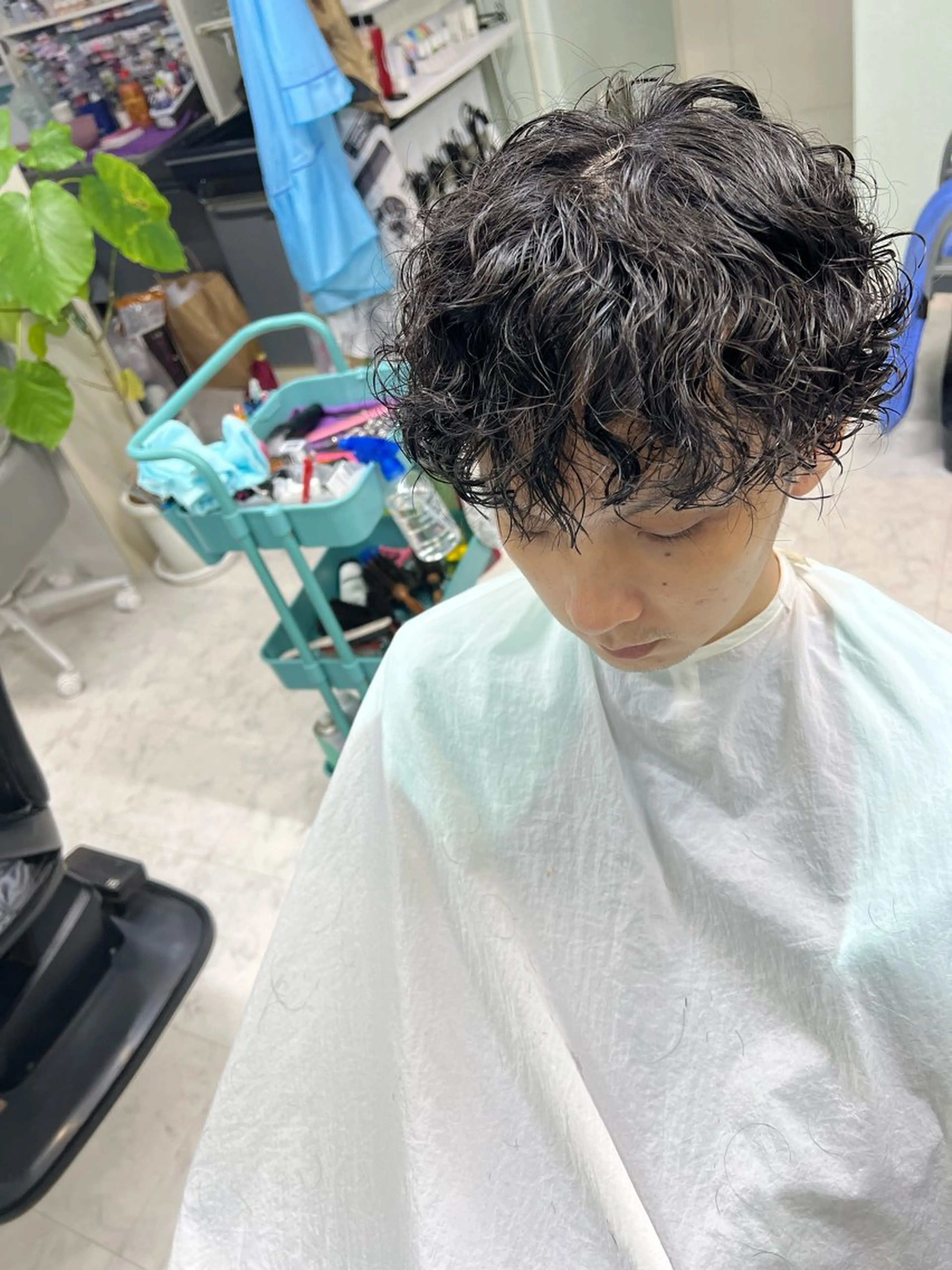 ショート パーマ メンズ メンズパーマ スパイラルパーマ カット パーマ ビューティサロン 月麗(ルナ)のヘアスタイル