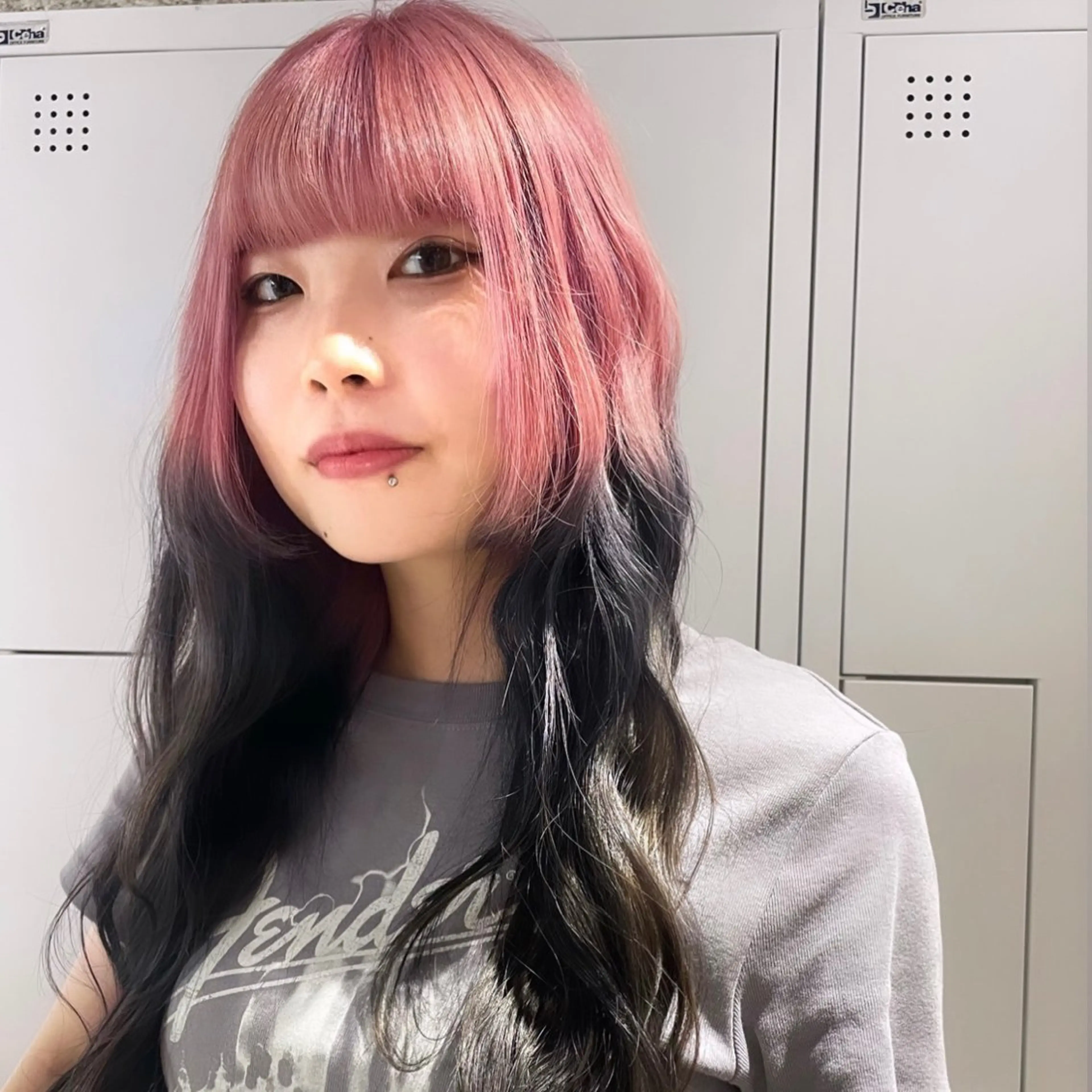 ロング カラー ベージュカラー デザインカラー ダブルカラー ハイトーンカラー イルミナカラー カット ヘアカラー トリートメント ボブ/ダブルカラー 縮毛矯正/支持多数のヘアスタイル