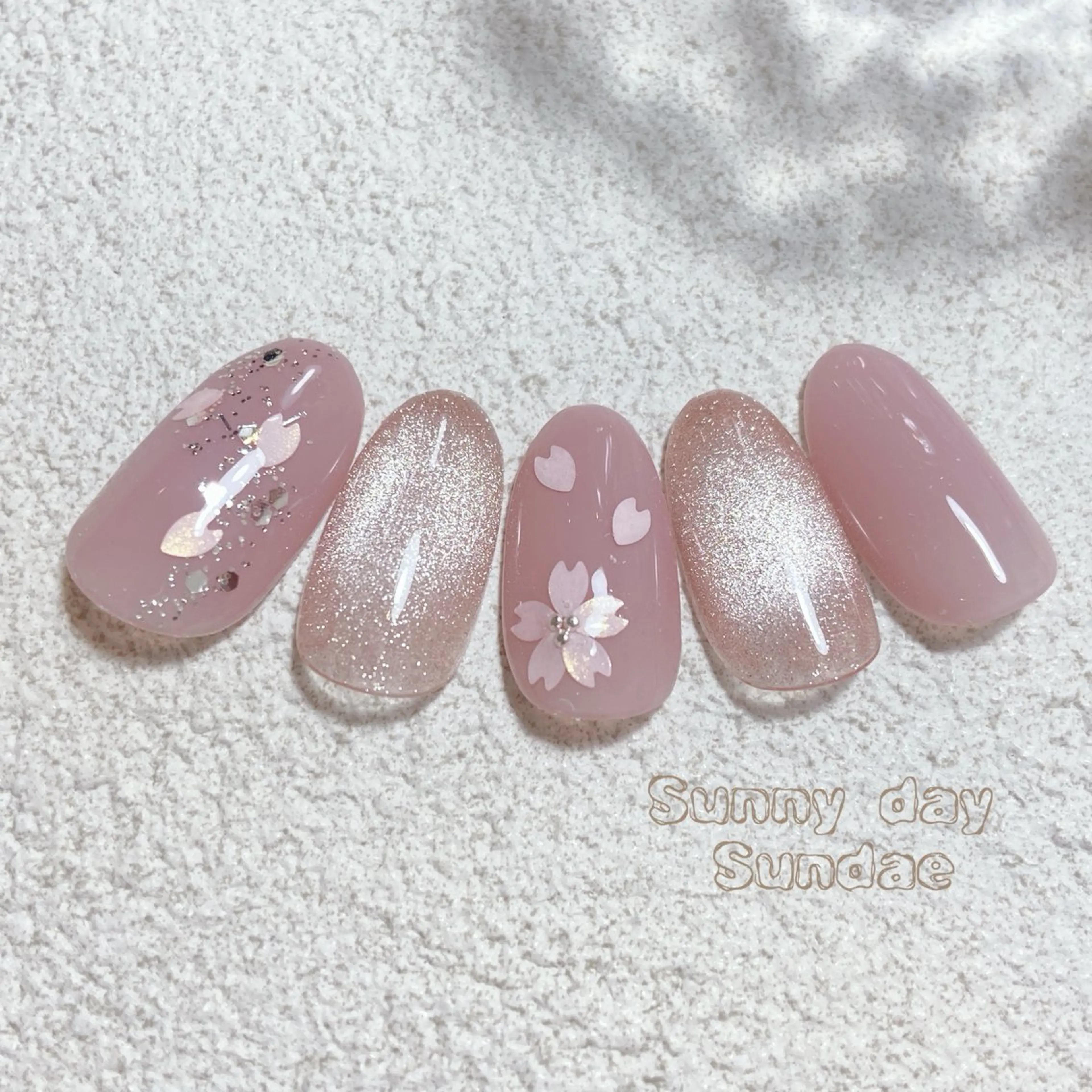 ネイル 桜ネイル フラワーネイル ジェルネイル パラジェル ハンドネイル mako 🌷のネイルデザイン