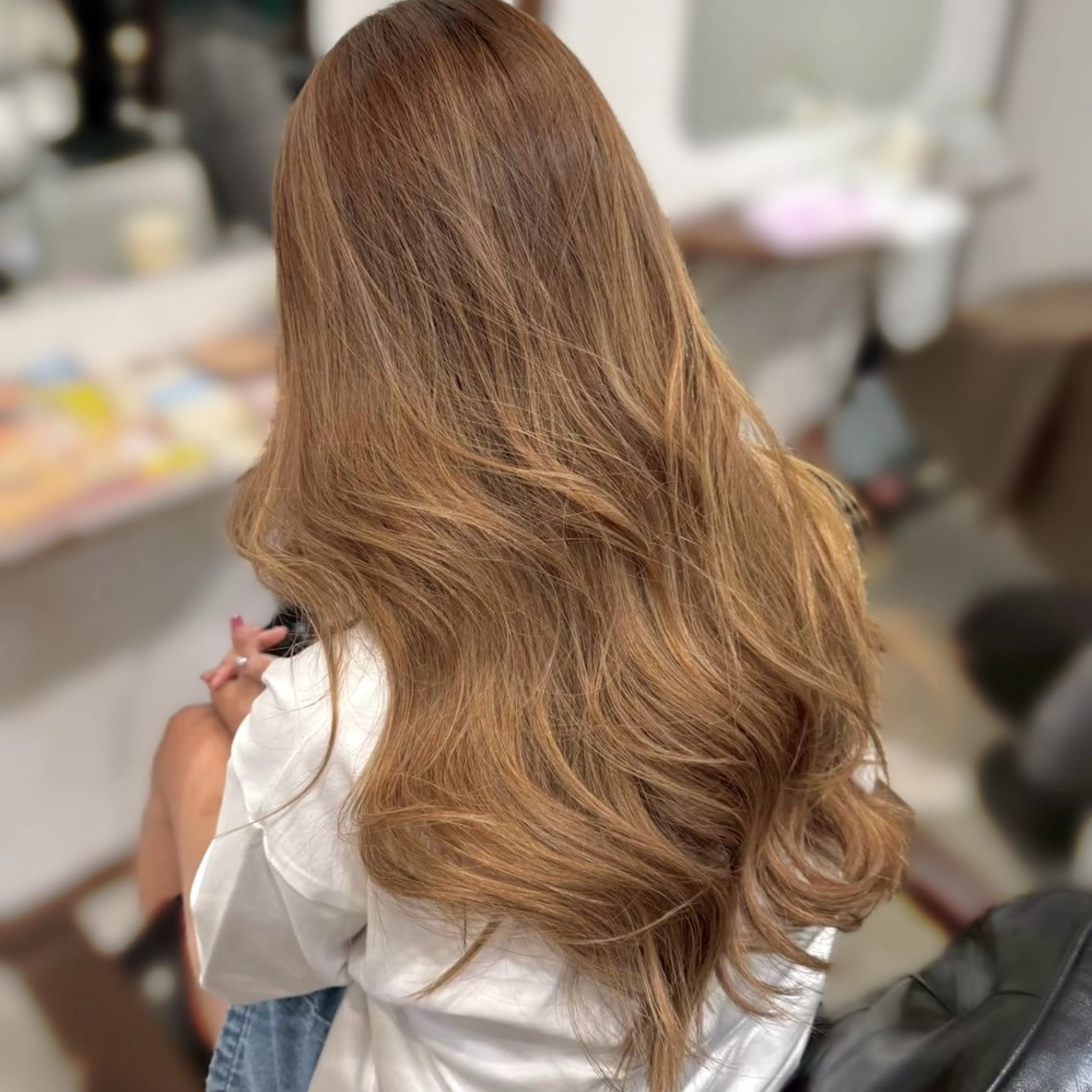 ロング 坂本 璃里杏のヘアスタイル