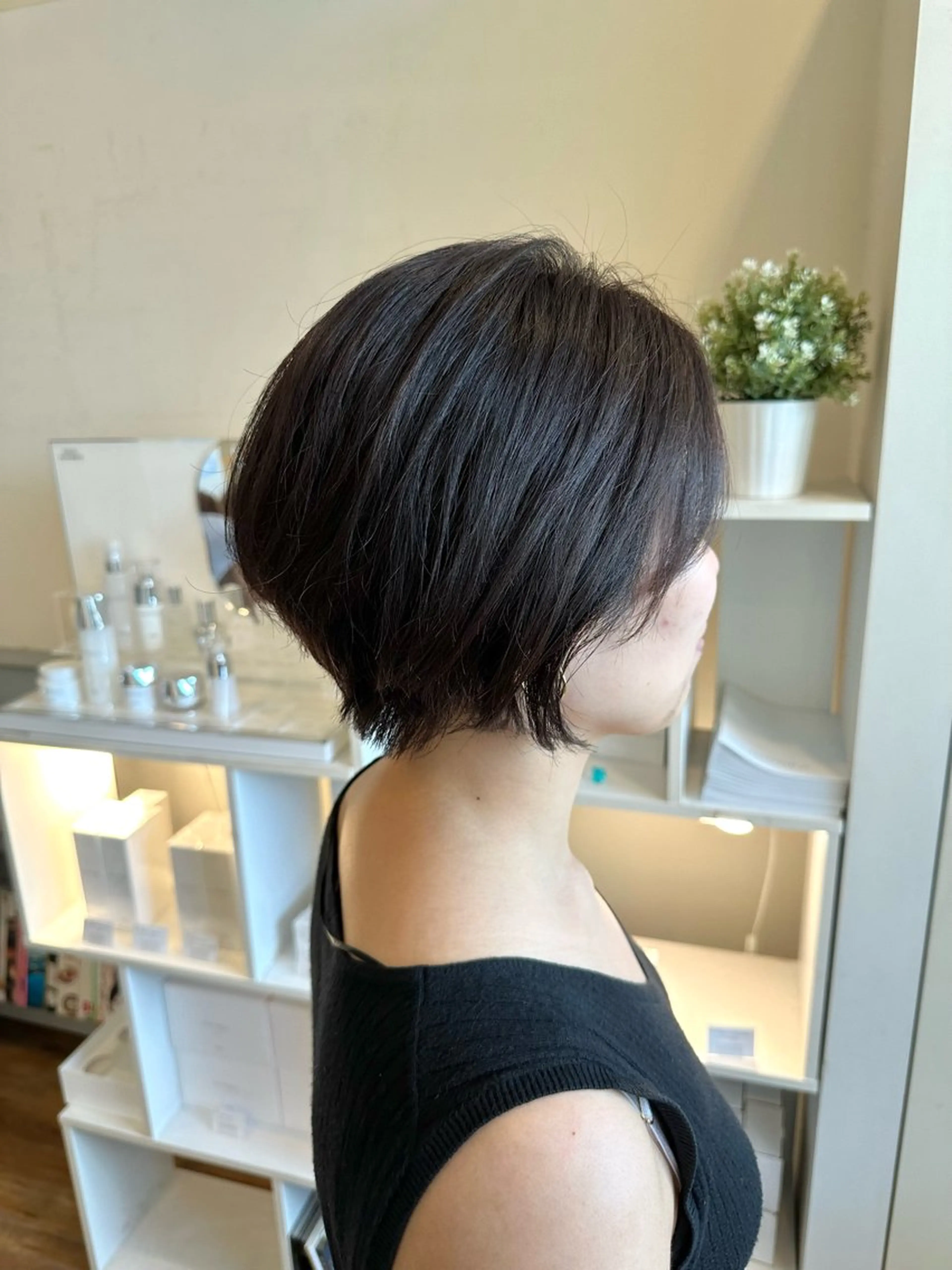 ショート カラー ueki ayaneのヘアスタイル