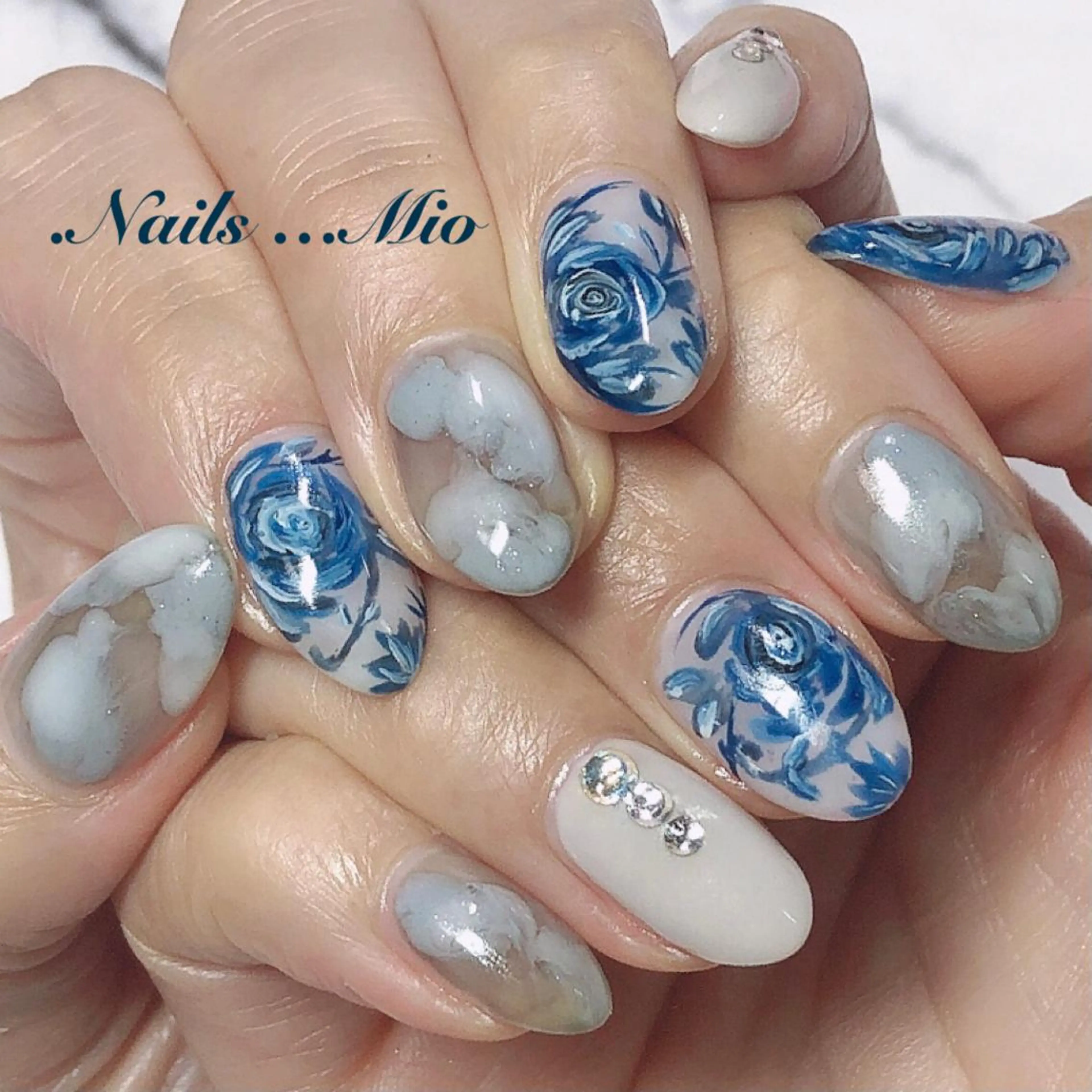 ネイル .Nails Mio 赤羽西ネイルサロンのネイルデザイン