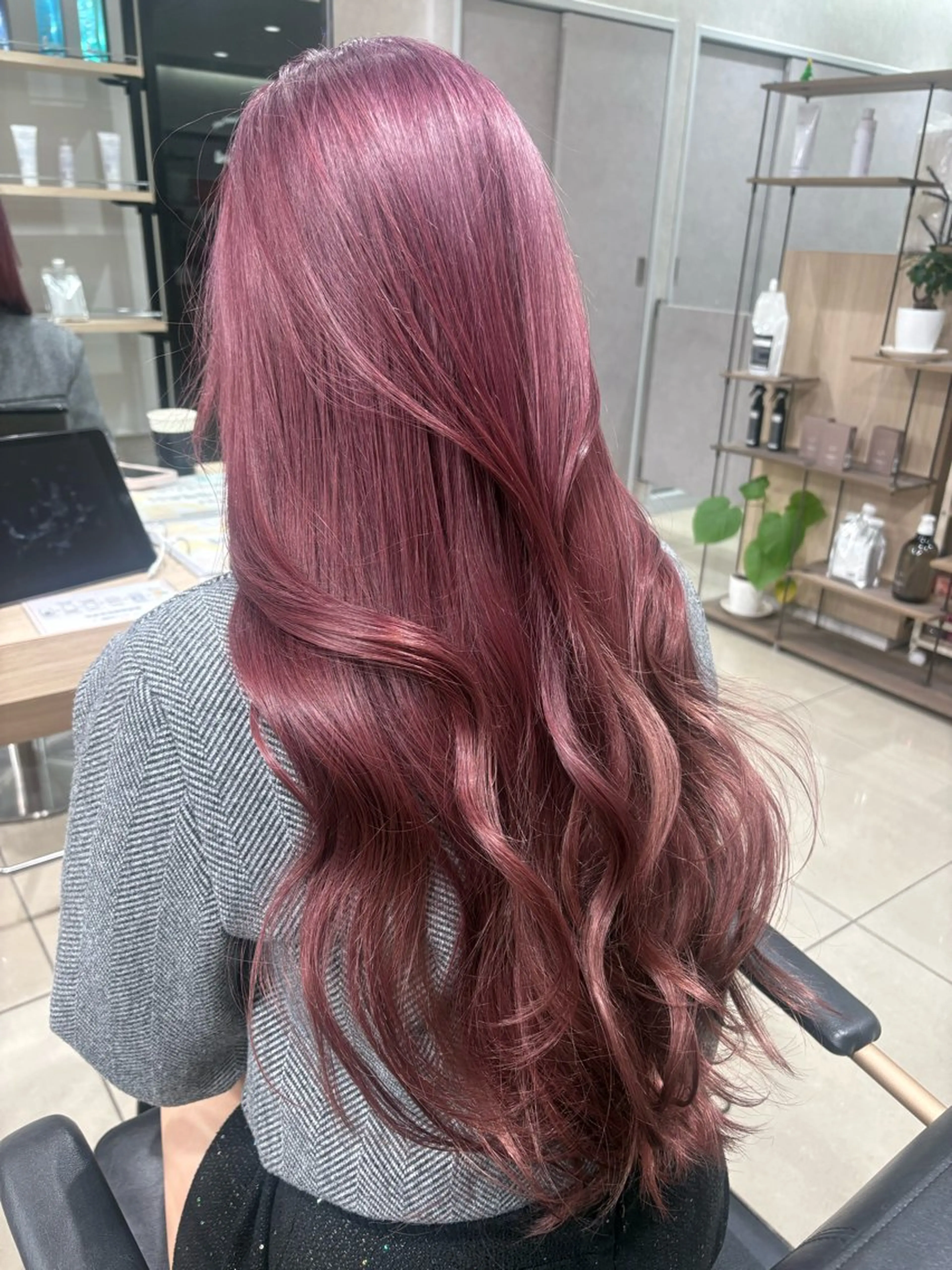 ロング ヘアカラー 〖 韓国hair 〗 室岡　咲希のヘアスタイル