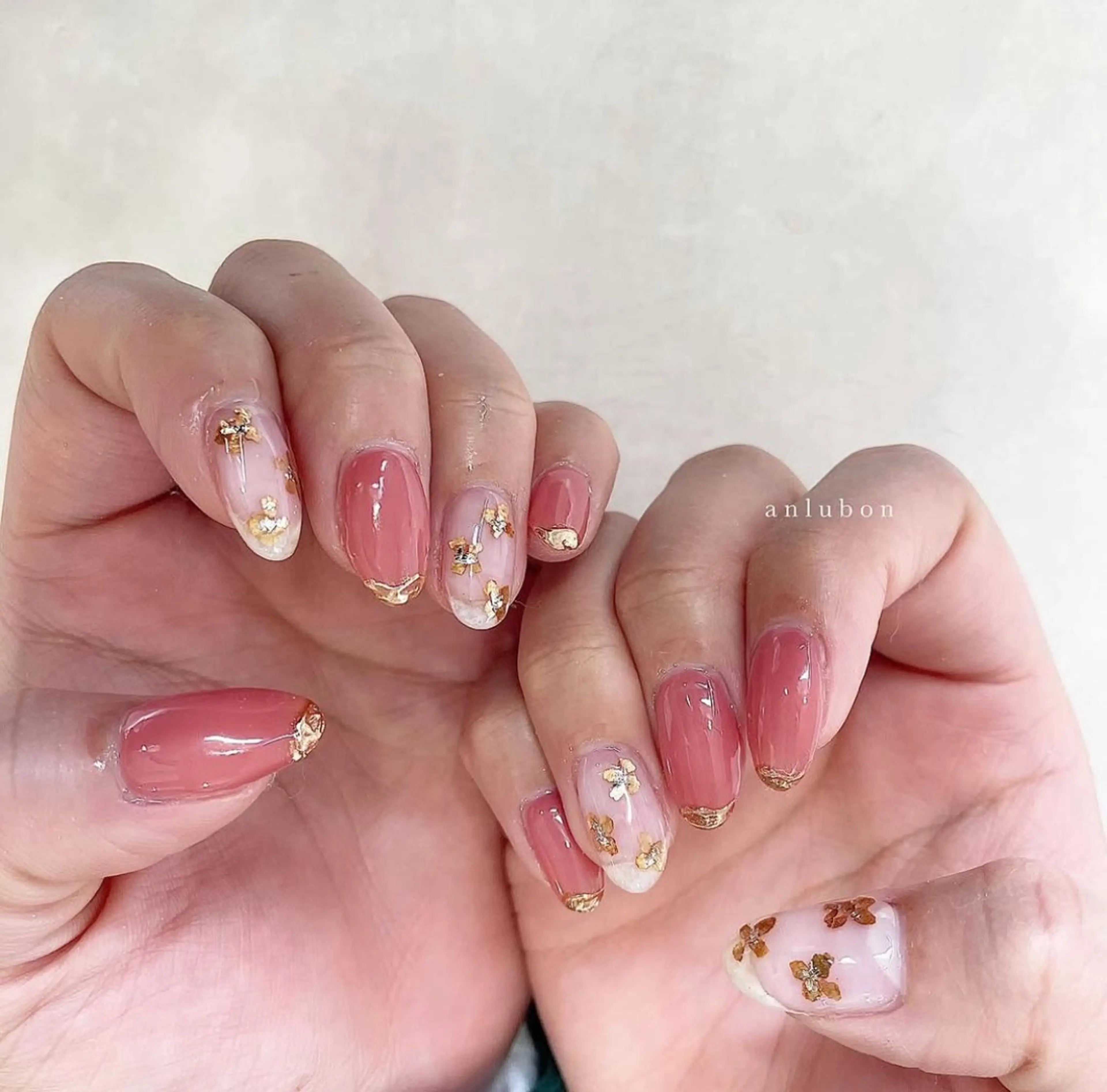 ミディアム ハンドネイル アンルボネイル&アイラッシュ所属・anlubon /Jr.ネイリストのネイルデザイン