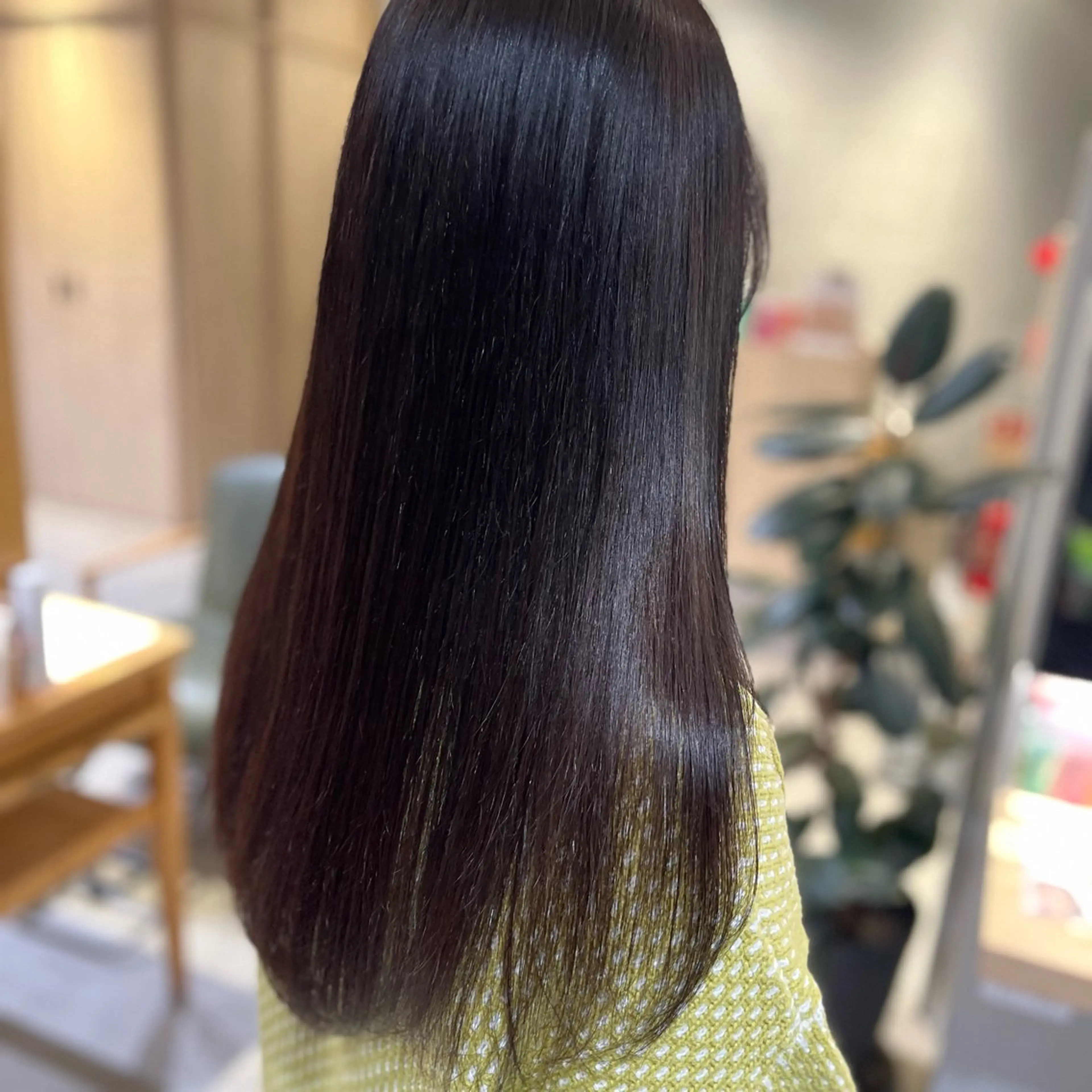 ロング カラー オタク美容師🛍/ 酸性ストレート/艶髪のヘアスタイル
