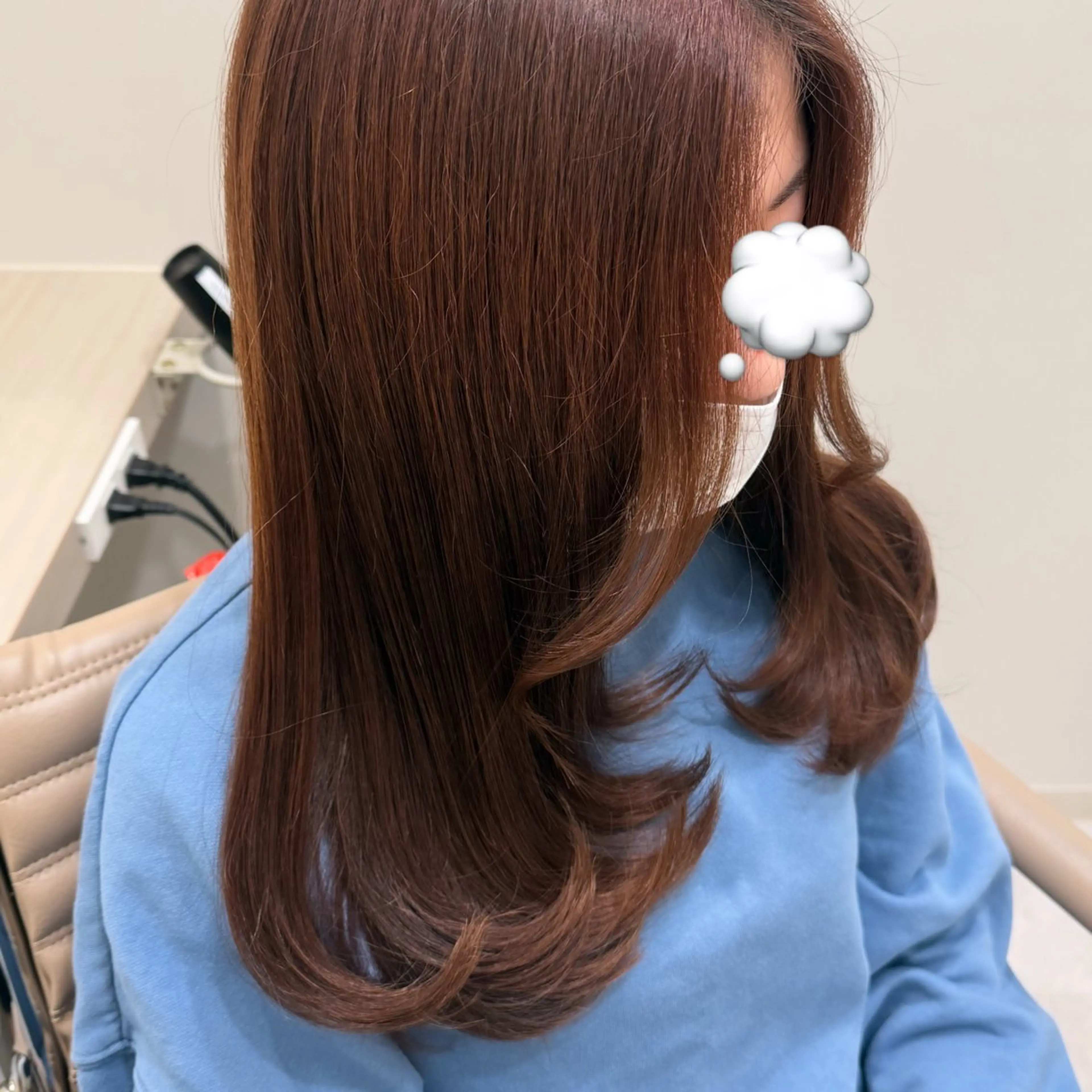 ミディアム カット SALOWIN MITO所属・nana /ベージュ / 透明感カラーのヘアスタイル