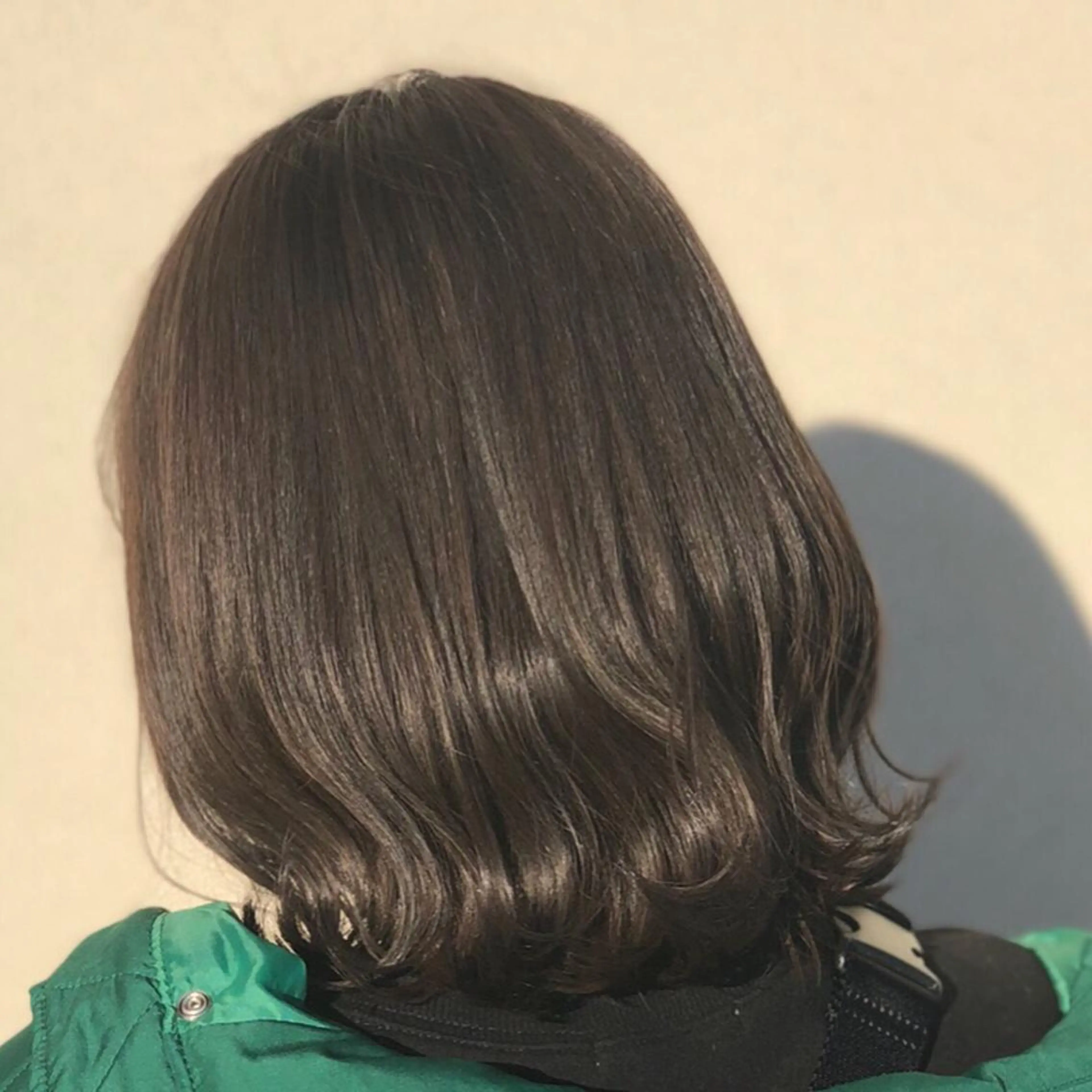 ミディアム カラー ブリーチ グレージュ 大石 陽菜のヘアスタイル