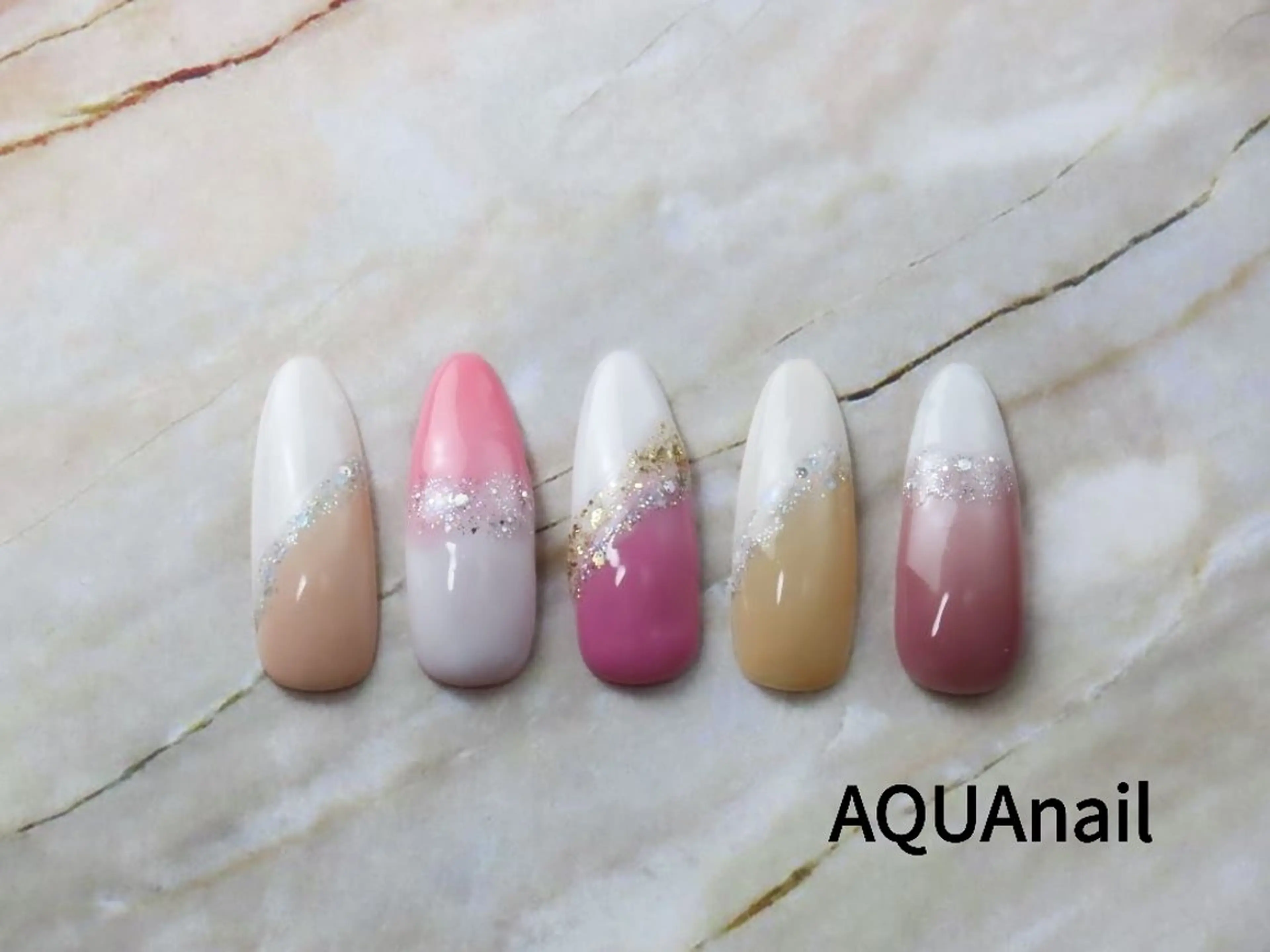 AQUA nailのネイルデザイン