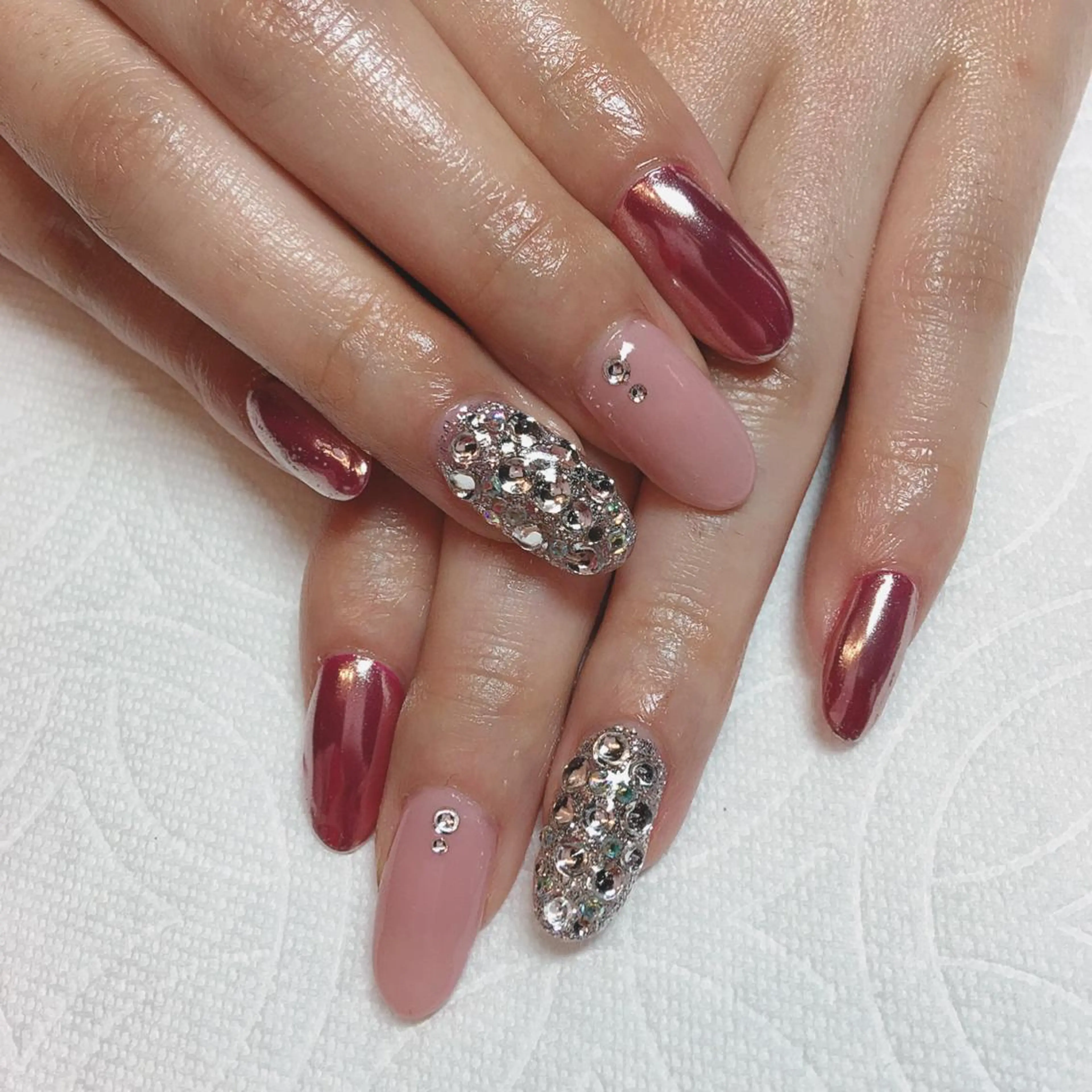 ネイル 長さ出し ジェルネイル キラキラネイル ピンク ピンクベージュ THECOLORS所属・近貞 莉奈のネイルデザイン