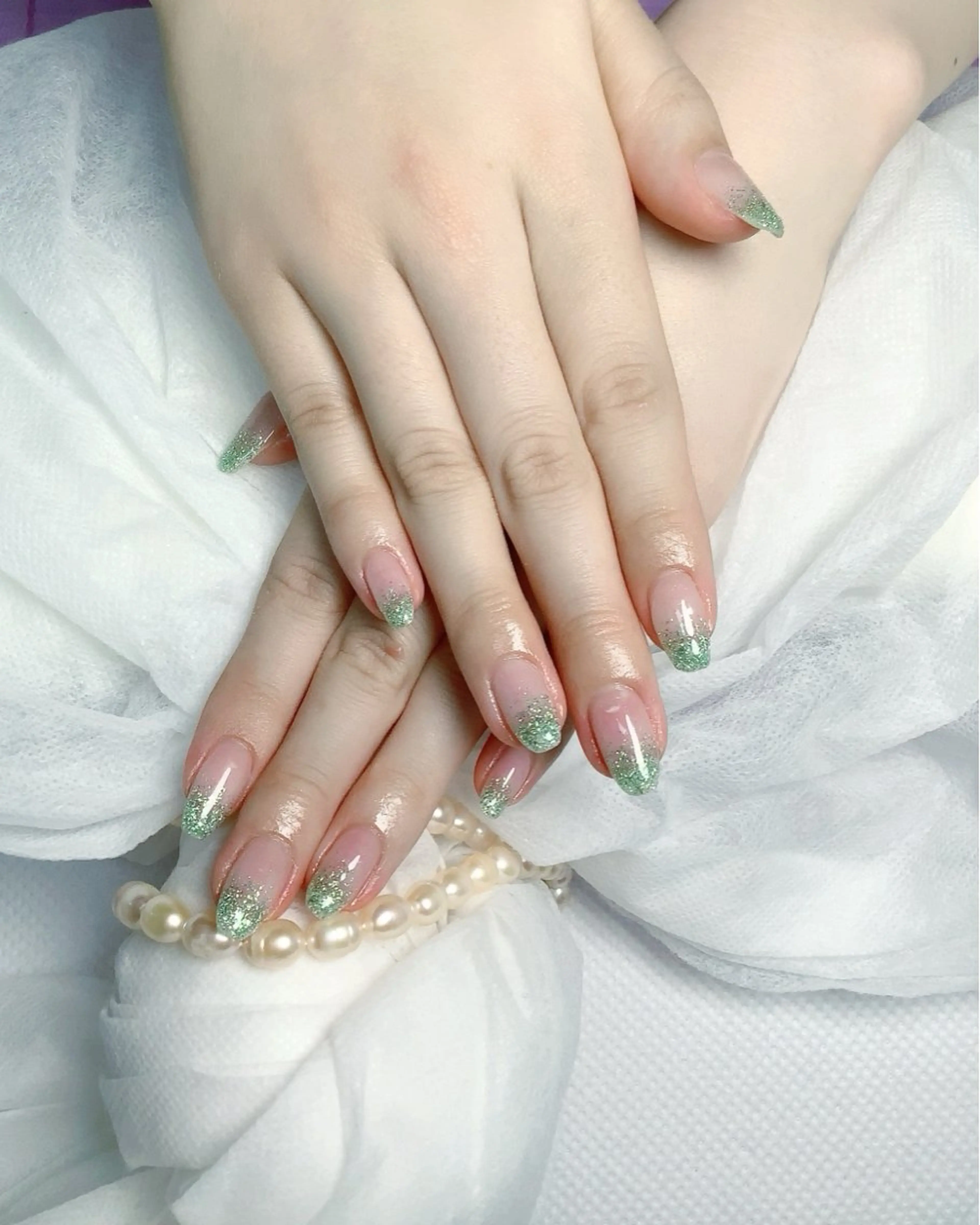 ネイル pink ladyサロン所属・べ にのネイルデザイン