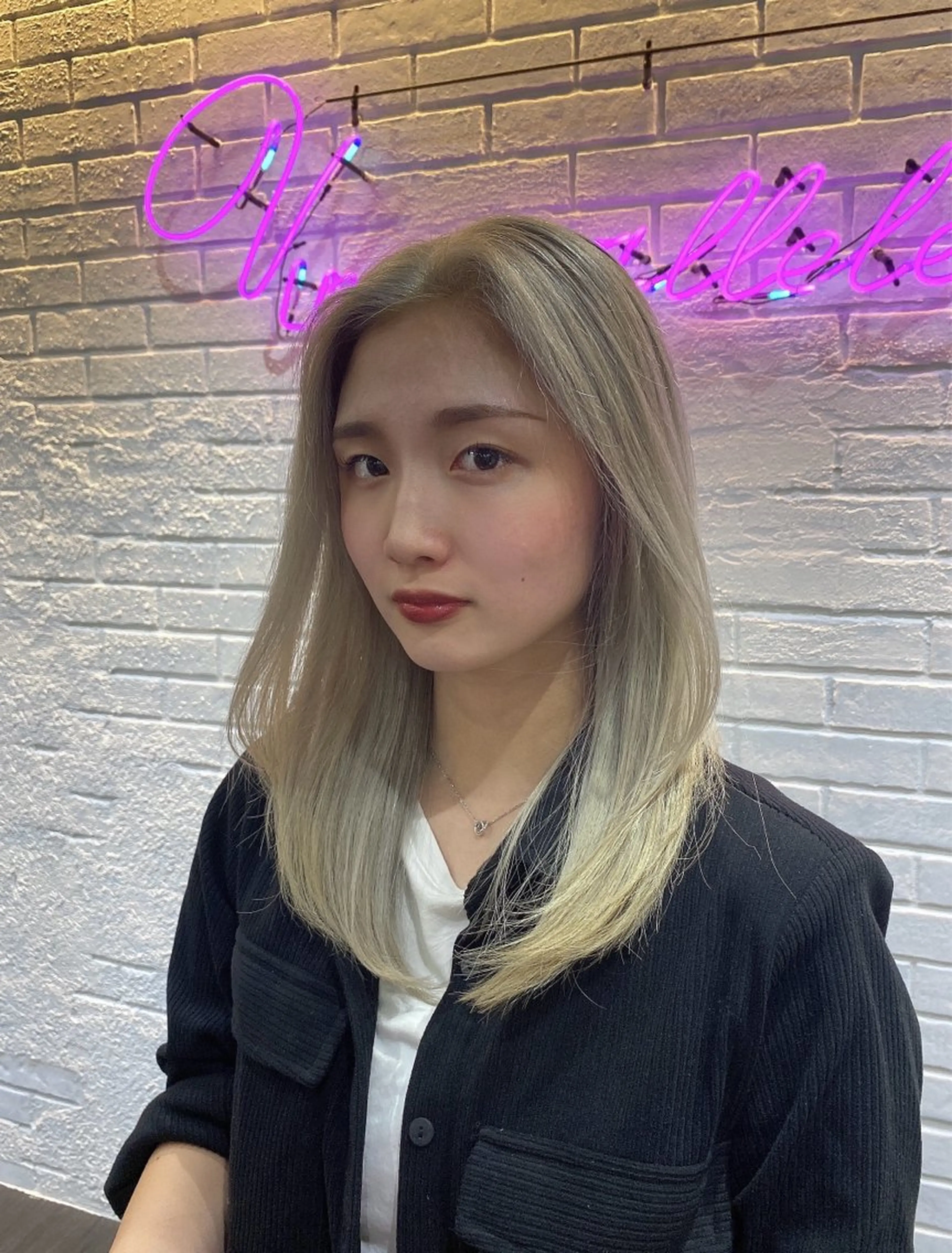 セミロング カラー パーマ ヘアアレンジ メンズ キッズ HairSignature所属・ブリーチ指名神戸 No.1美容師RENのヘアスタイル