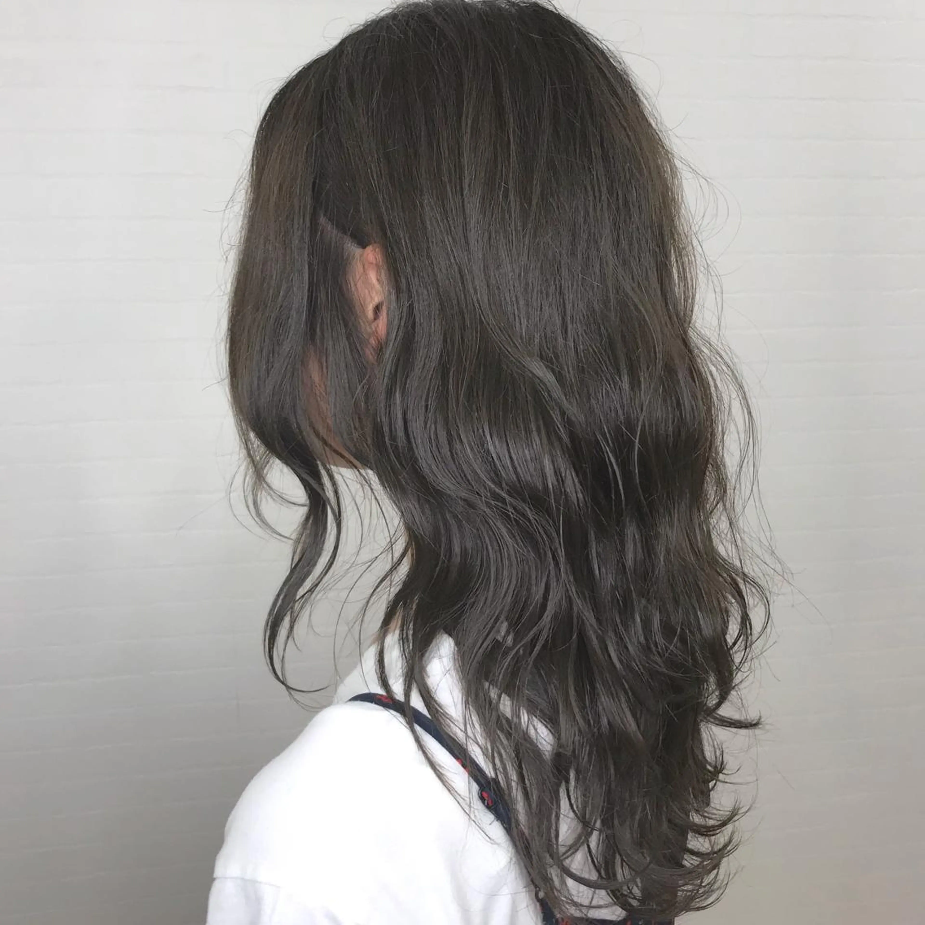カラー グレージュ 💜ツヤヘアケア🩷 サトウシュンスケのヘアスタイル
