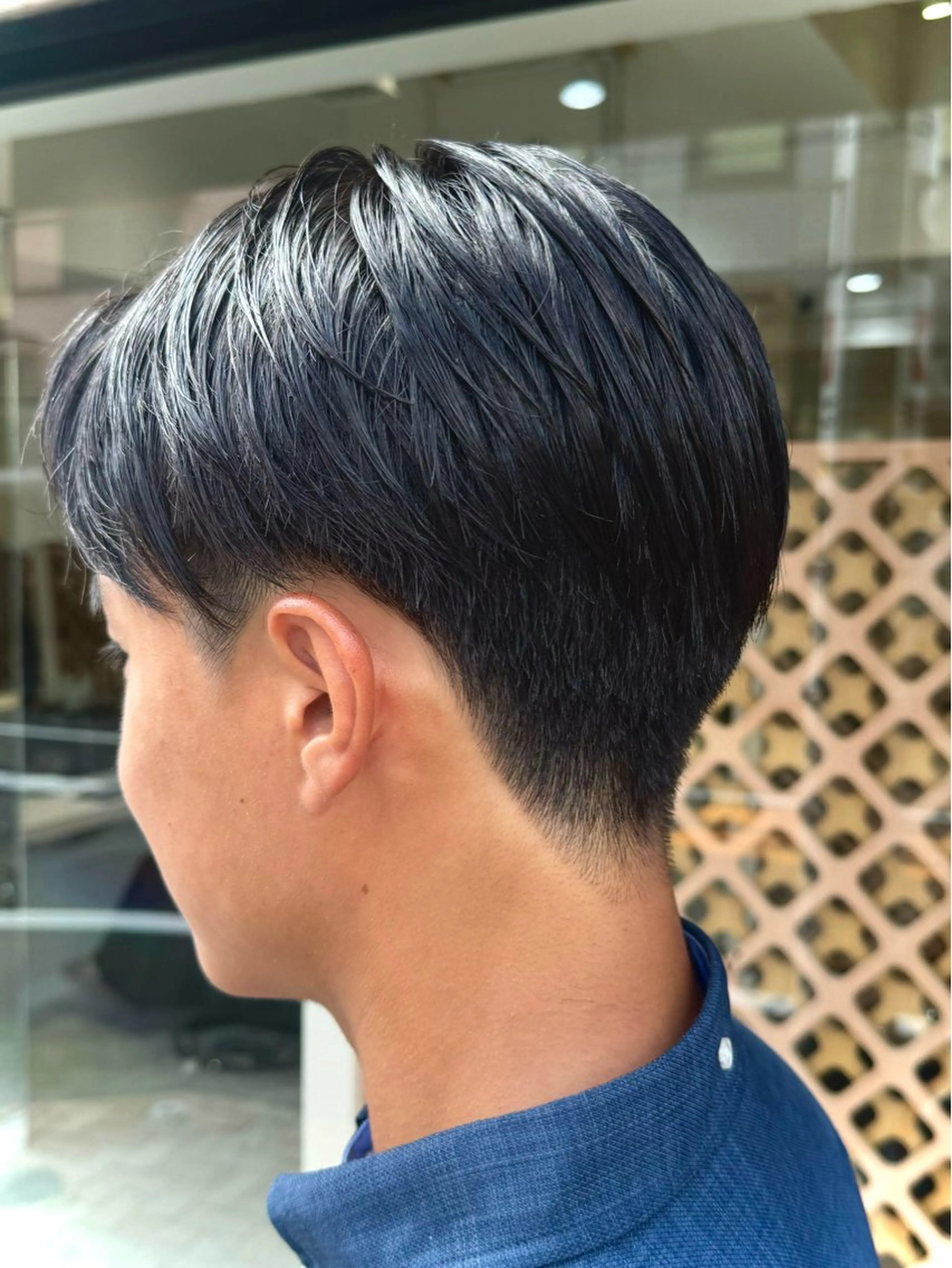 ミディアム カラー パーマ メンズ アップバング ツーブロック 刈り上げ 🎸メンズ/パーマ/ ショート🎸工藤達哉のヘアスタイル