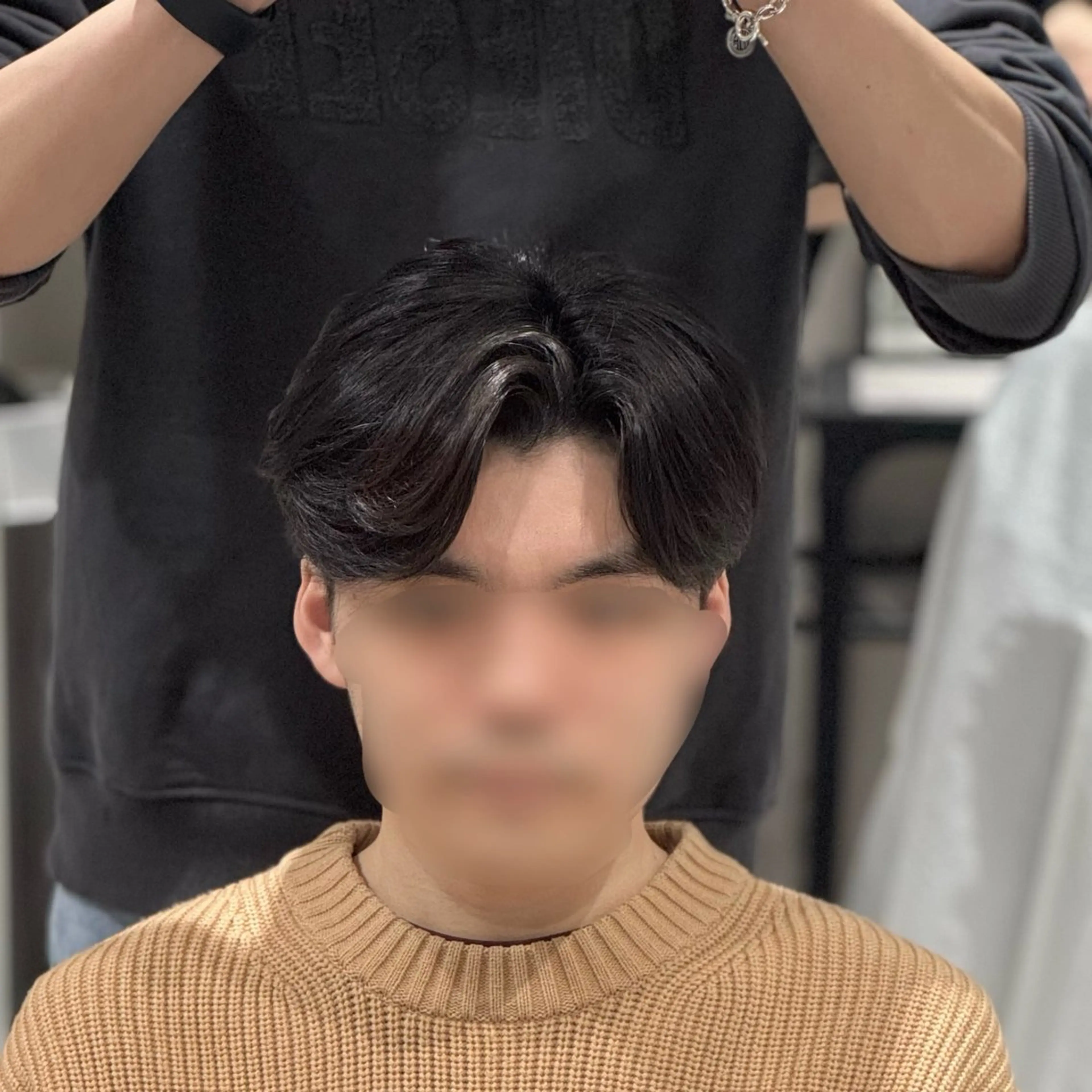 メンズ センターパート 曲がる縮毛/カルマパ ーマ/池袋/横村大全のヘアスタイル